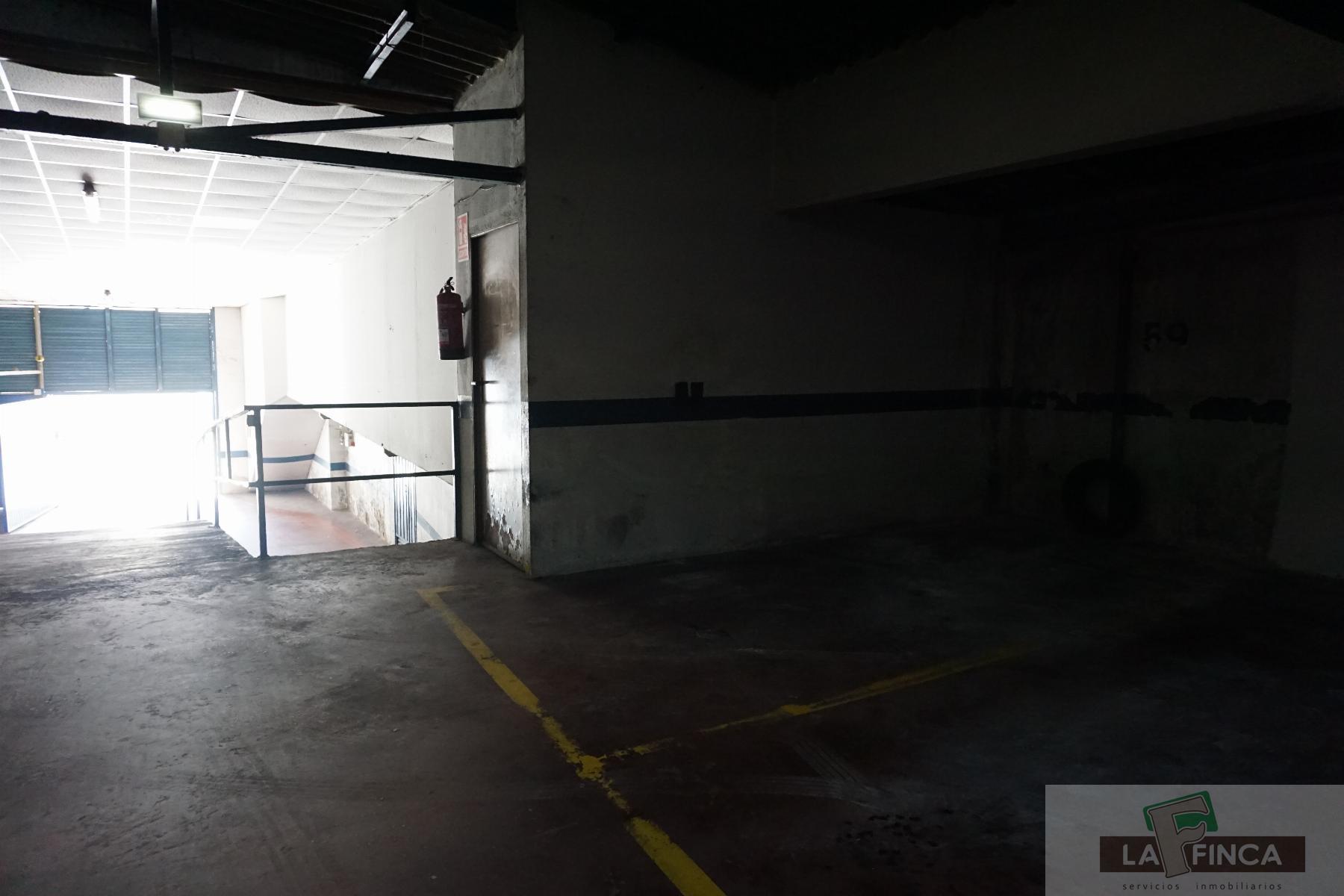 For rent of garage in Oviedo