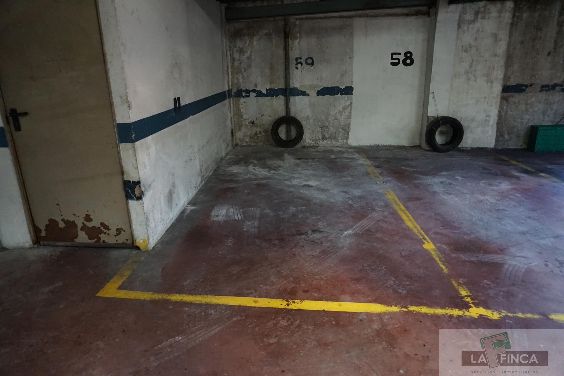 For rent of garage in Oviedo