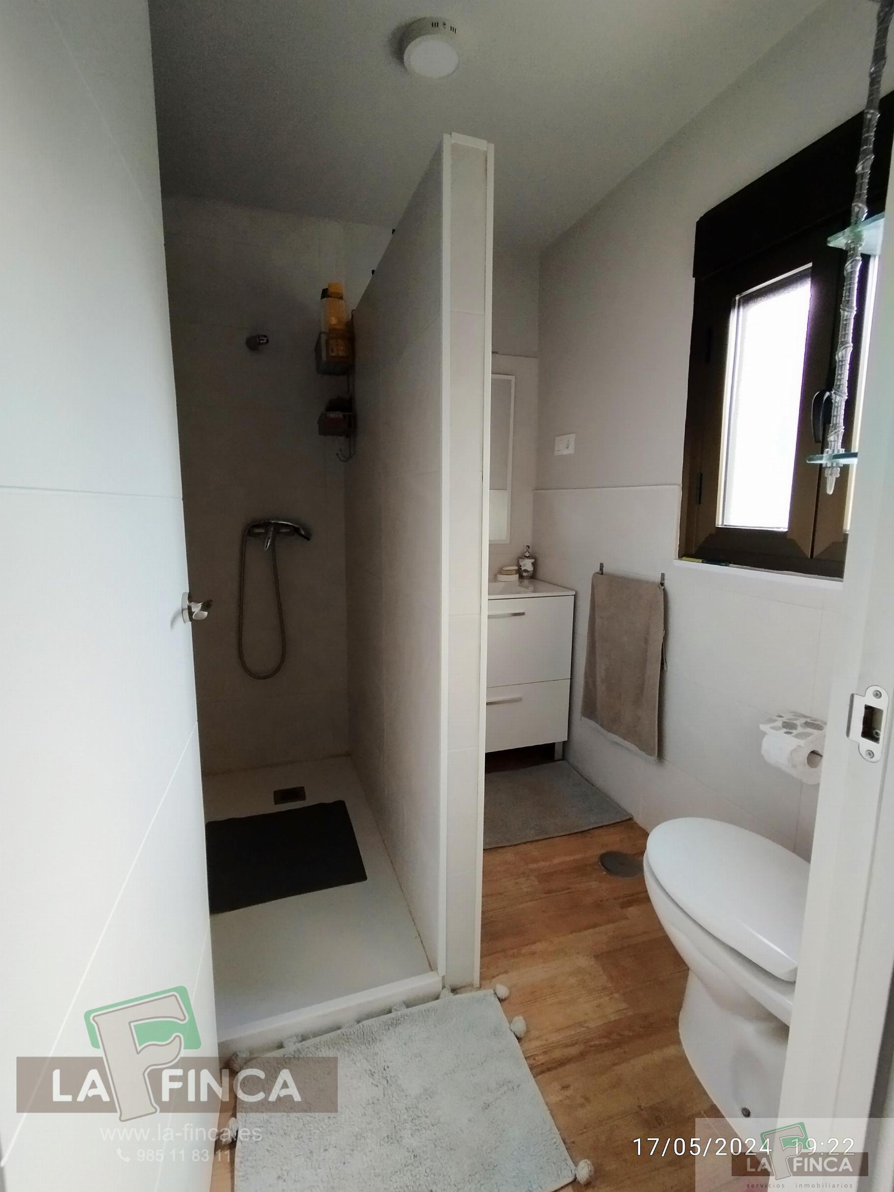 For sale of house in Garciaz