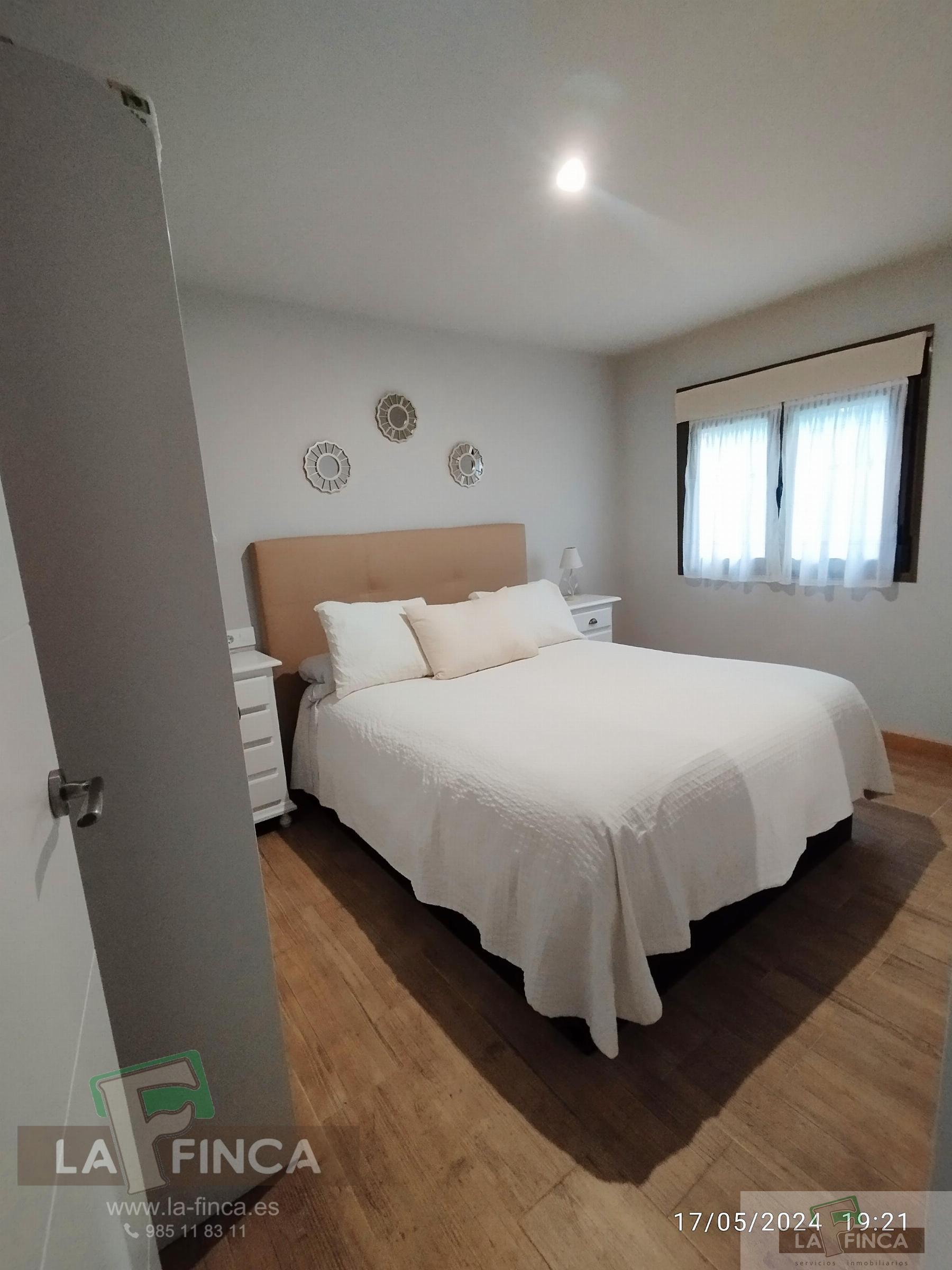 For sale of house in Garciaz