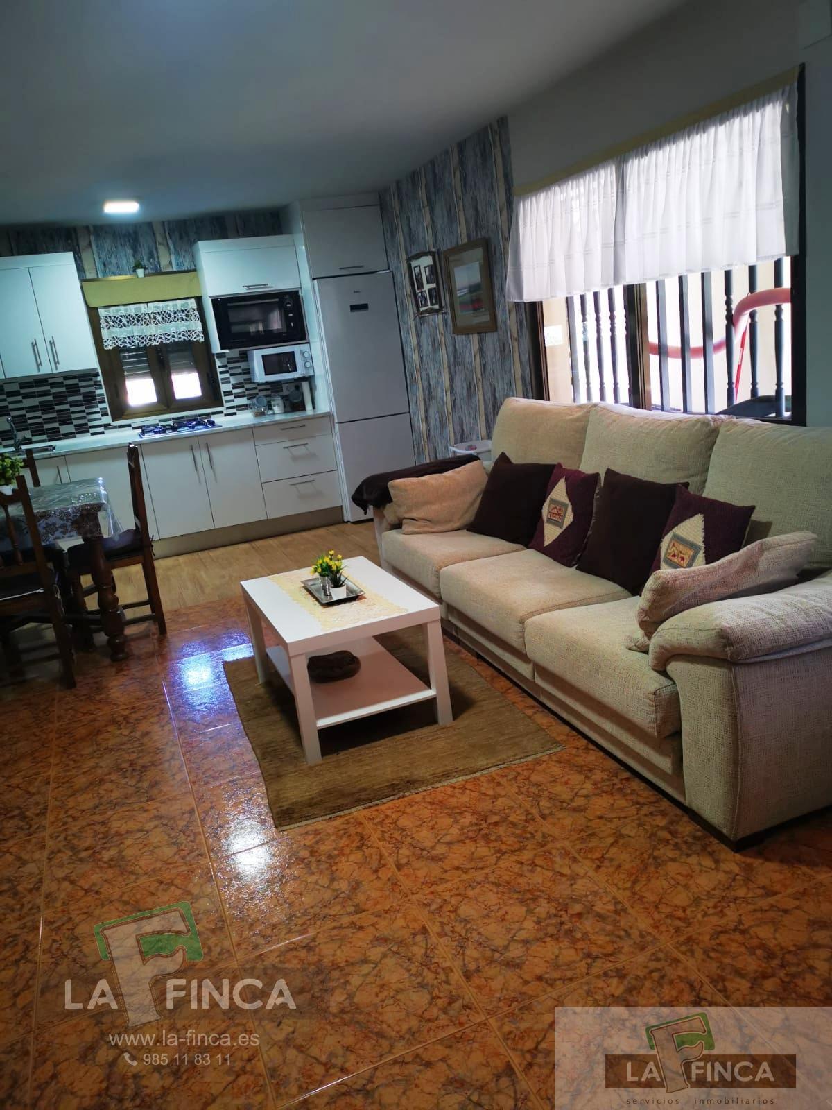 For sale of house in Garciaz