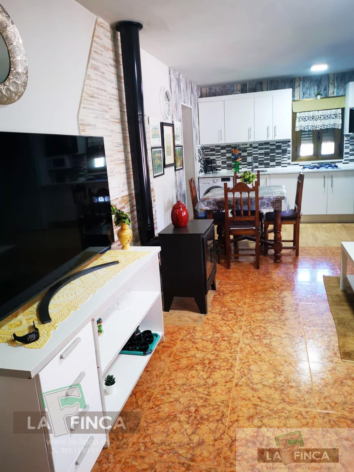 For sale of house in Garciaz