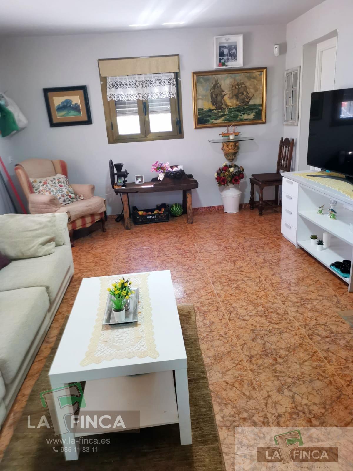 For sale of house in Garciaz