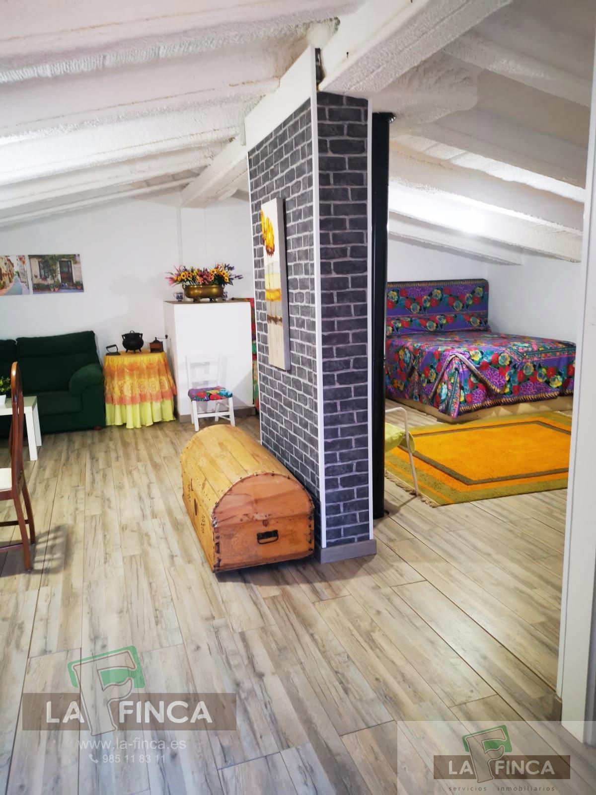 For sale of house in Garciaz