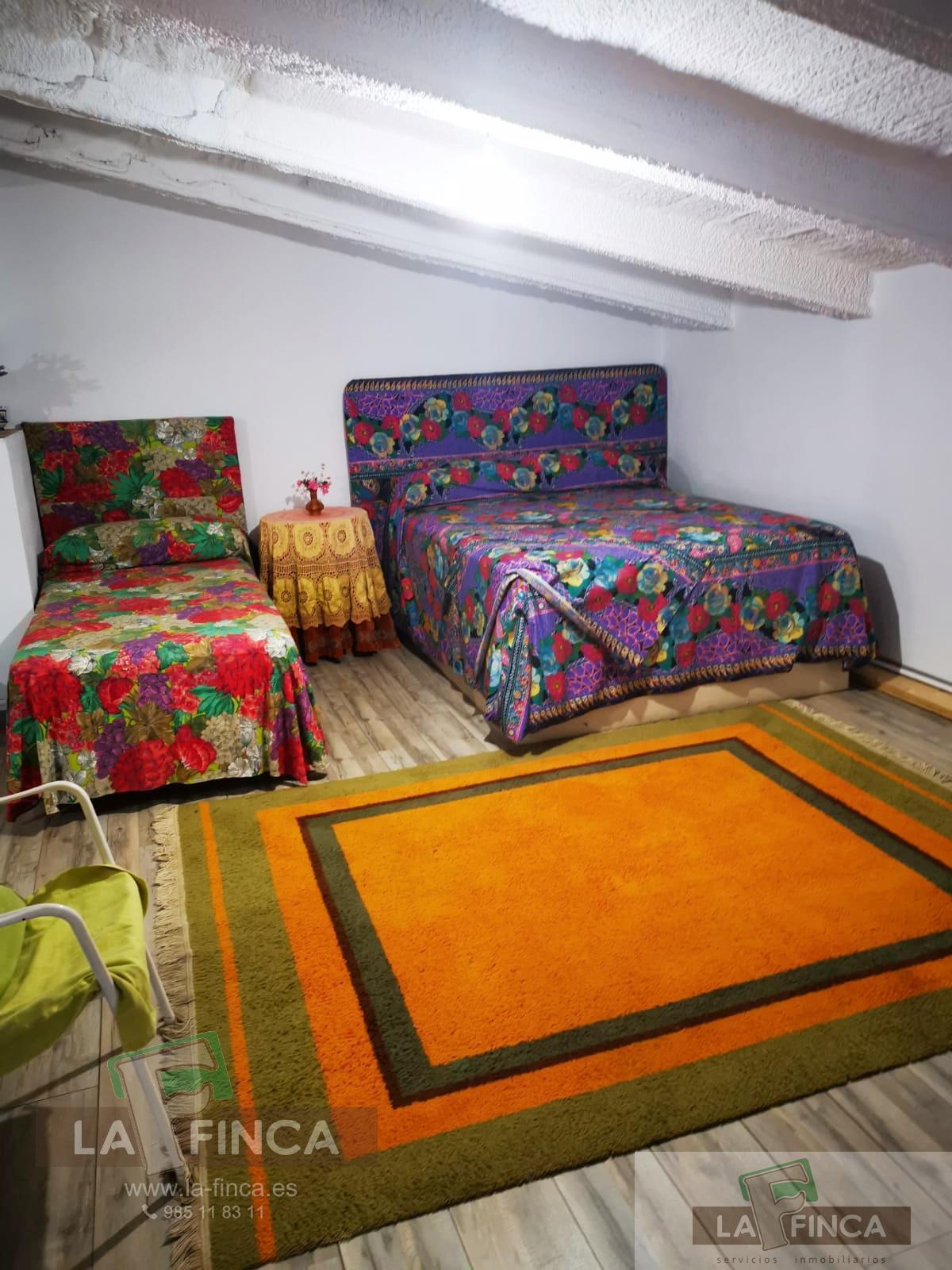 For sale of house in Garciaz