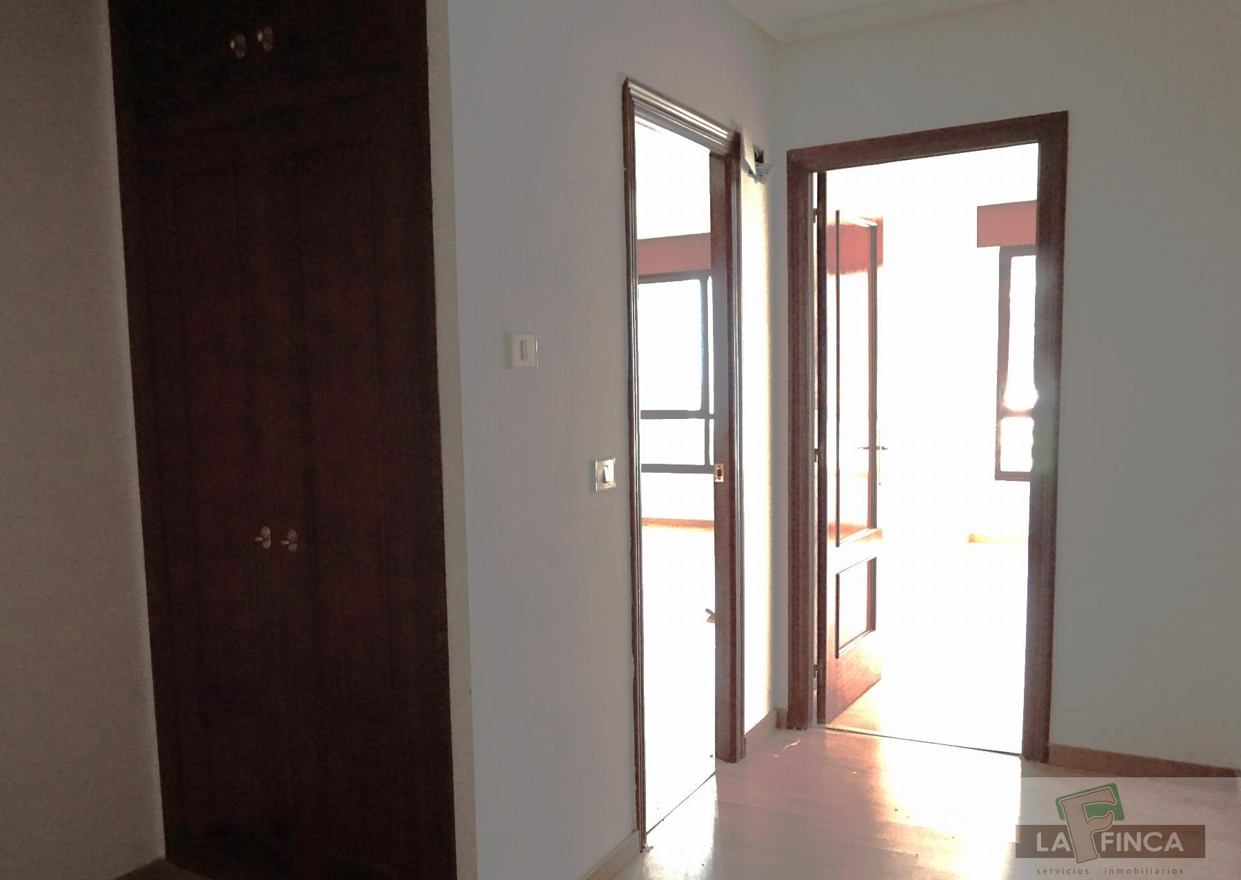 For sale of office in Oviedo