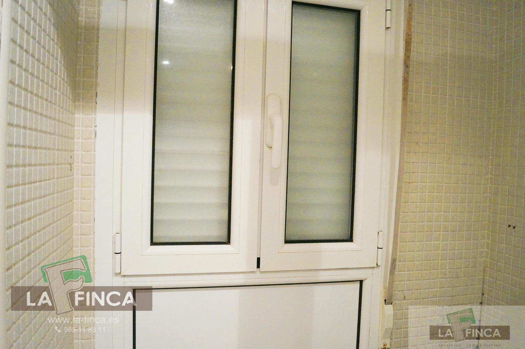 For sale of flat in Gijón