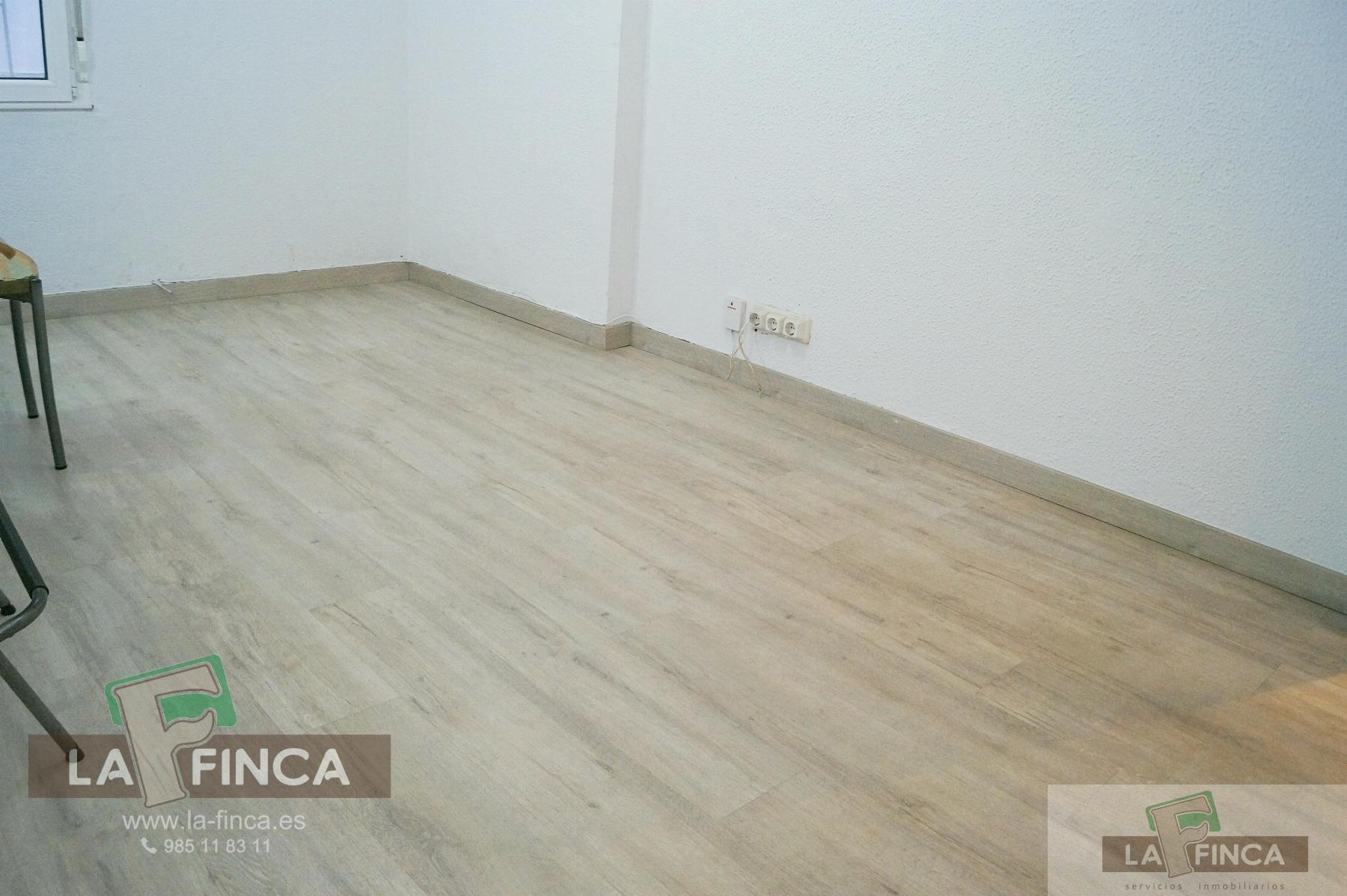 For sale of flat in Gijón