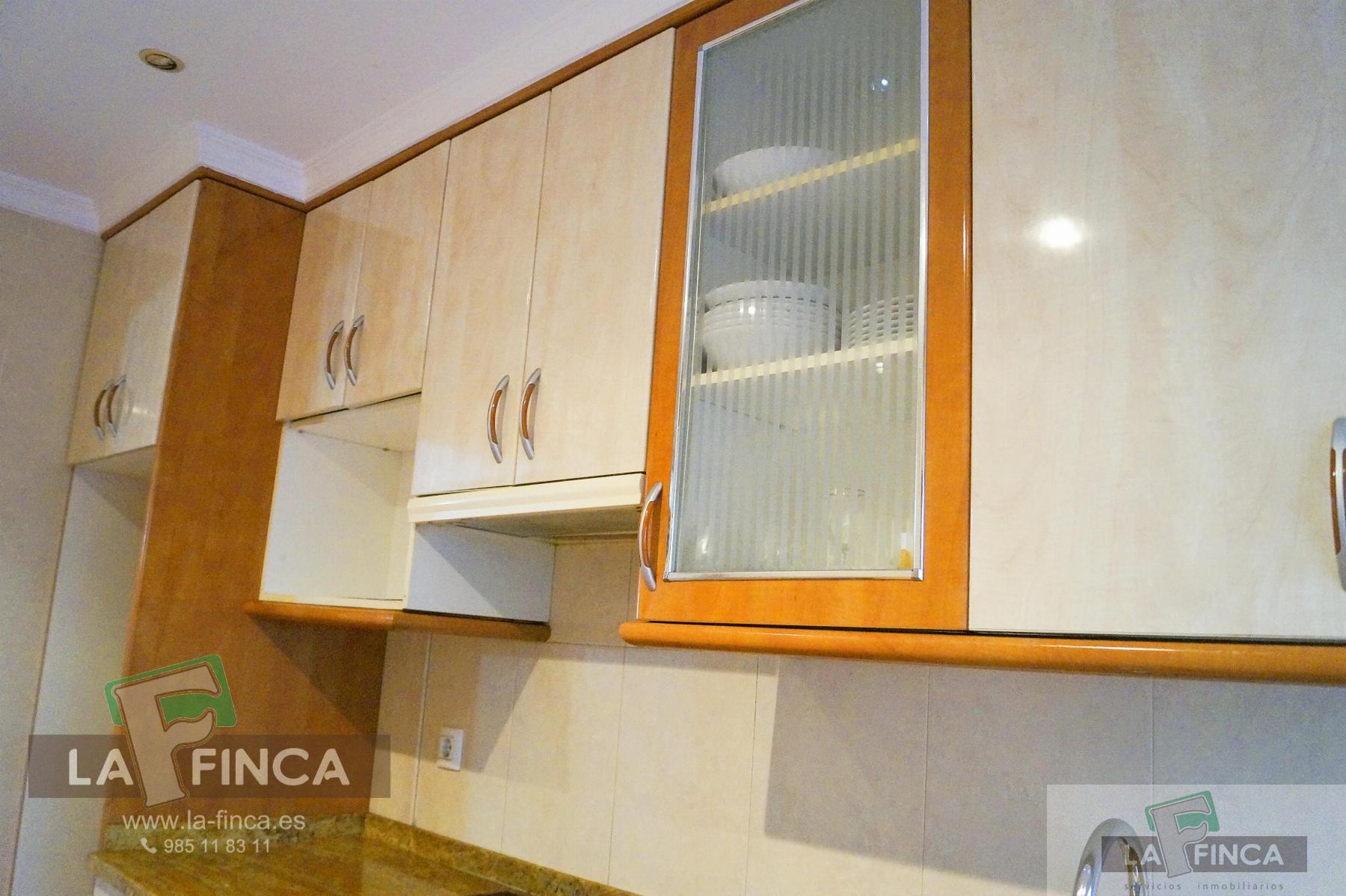 For sale of flat in Gijón