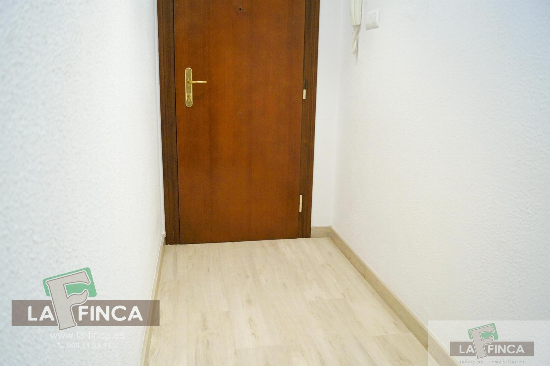 For sale of flat in Gijón