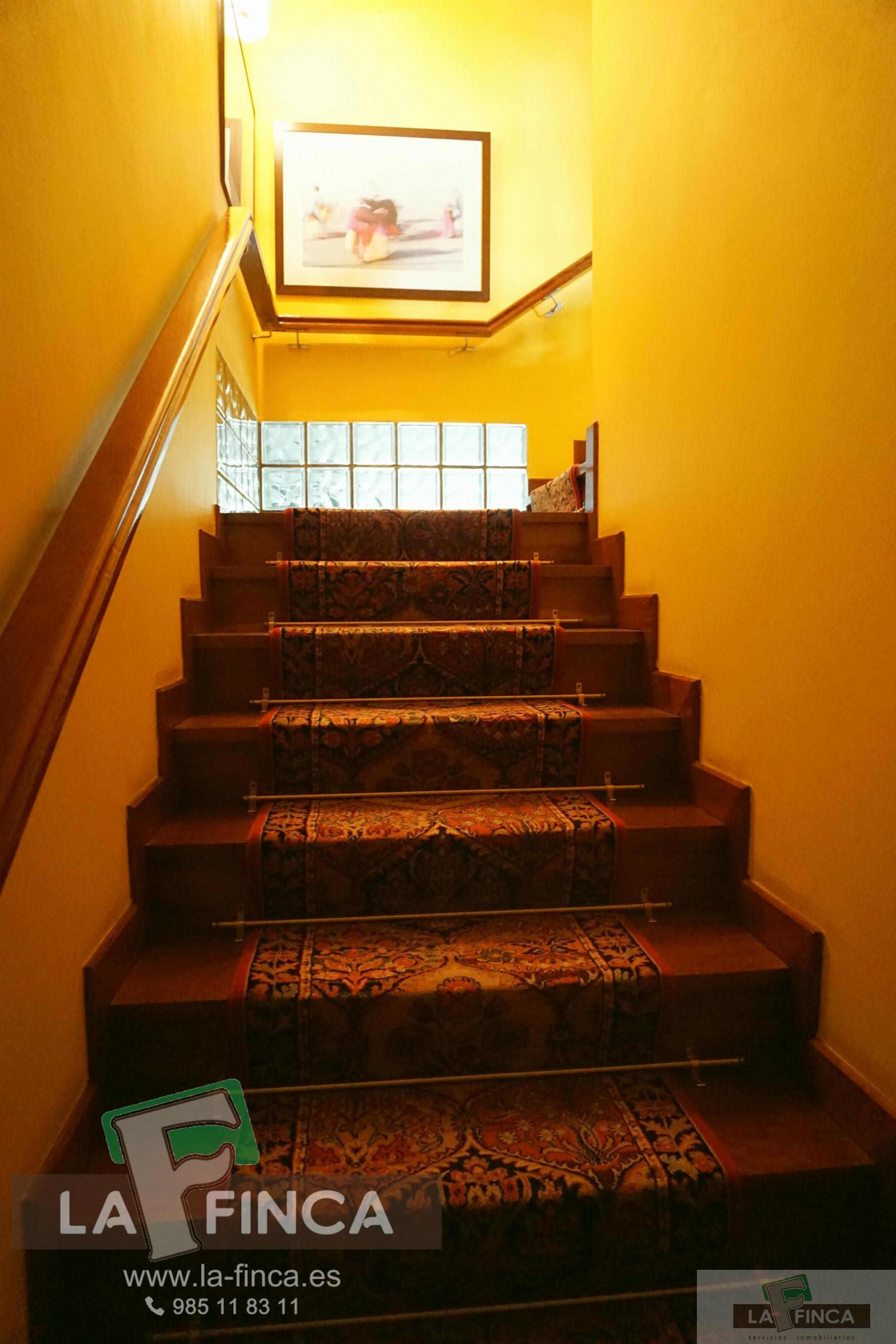 For sale of house in Oviedo