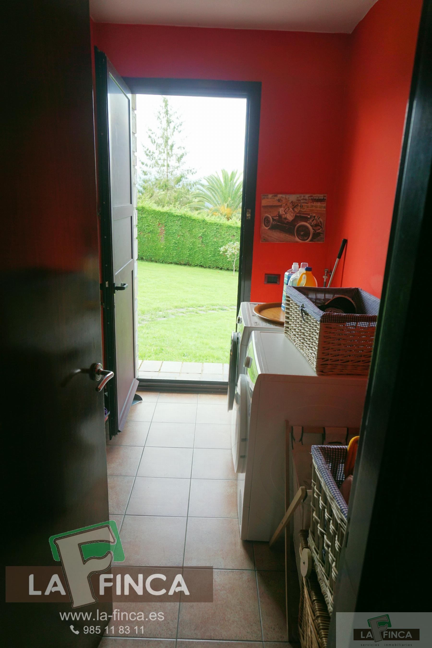 For sale of house in Oviedo
