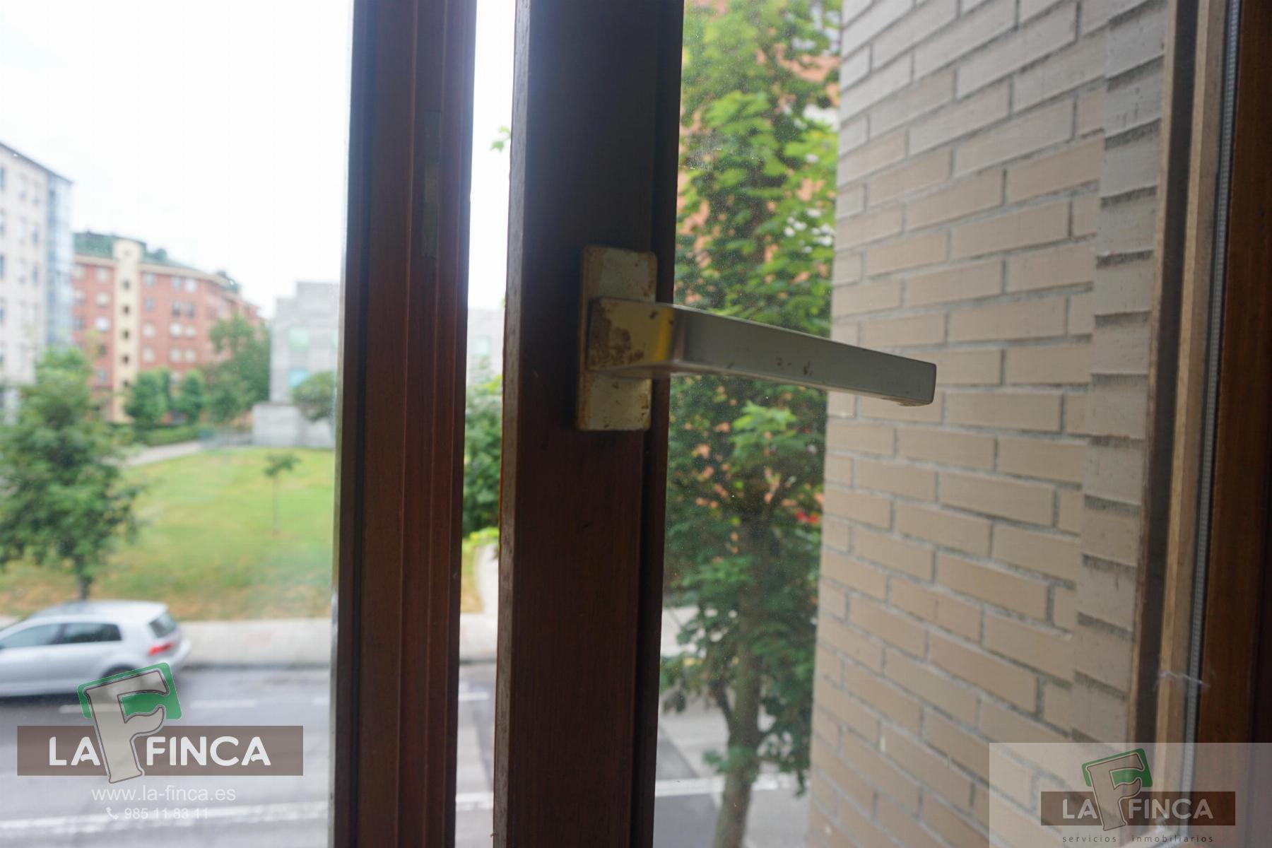 Venta de piso en Oviedo