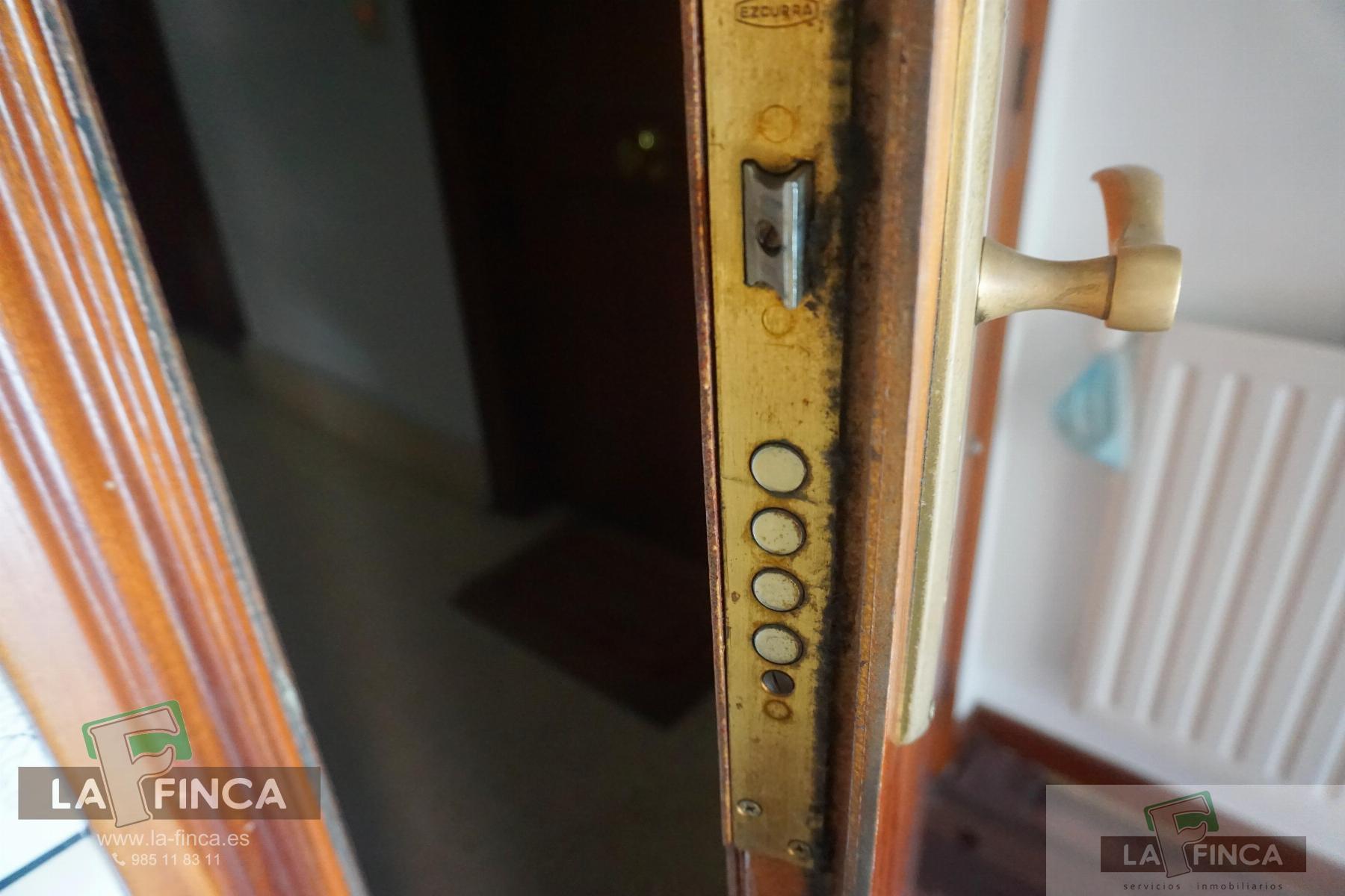 Venta de piso en Oviedo