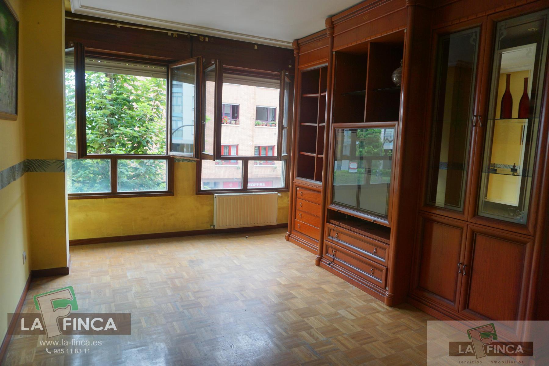 Venta de piso en Oviedo