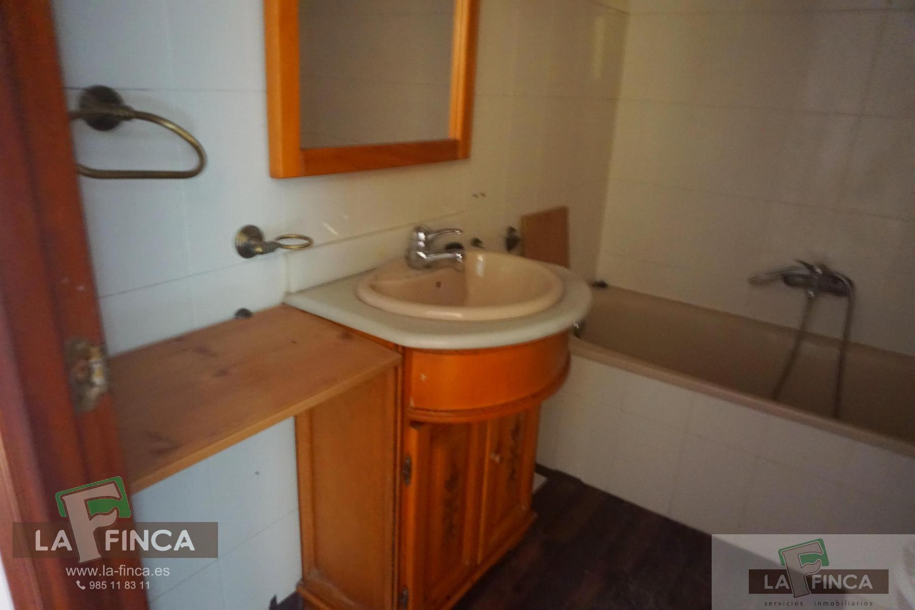 Venta de piso en Oviedo