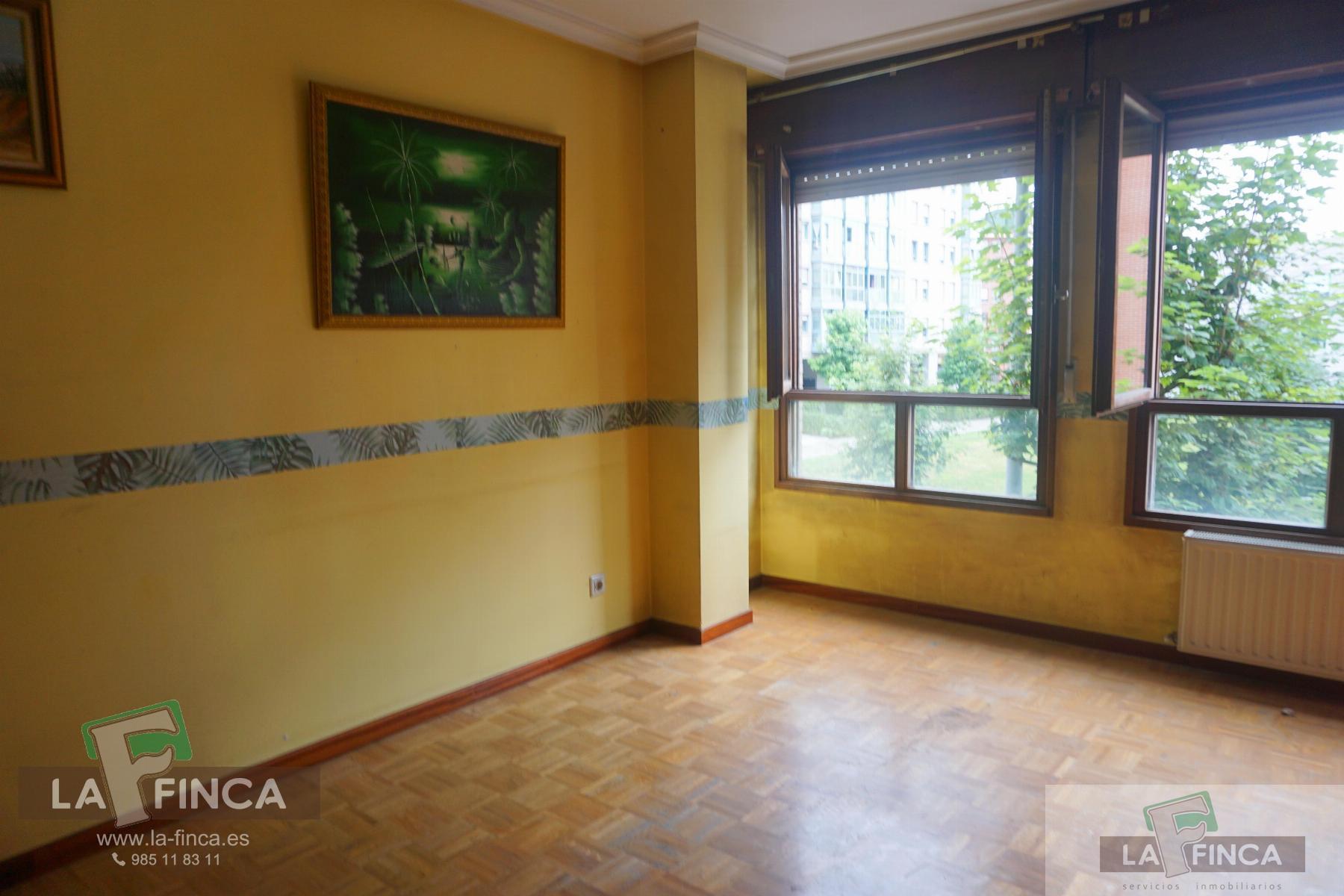Venta de piso en Oviedo