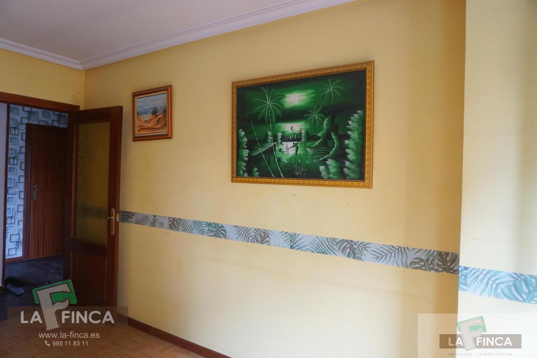 Venta de piso en Oviedo
