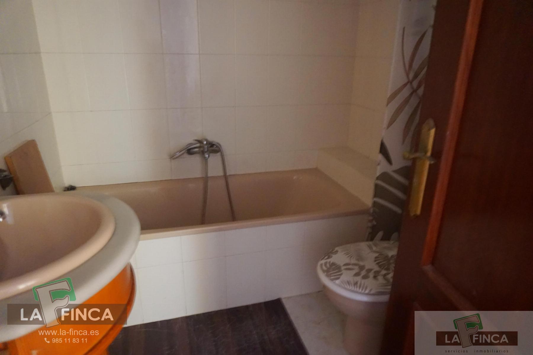 Venta de piso en Oviedo