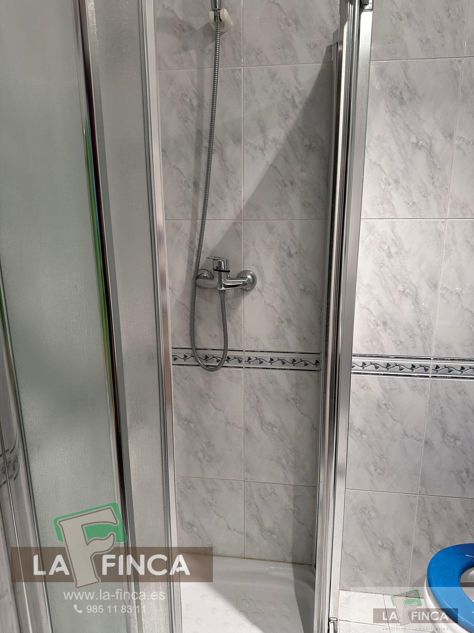 For sale of flat in Oviedo