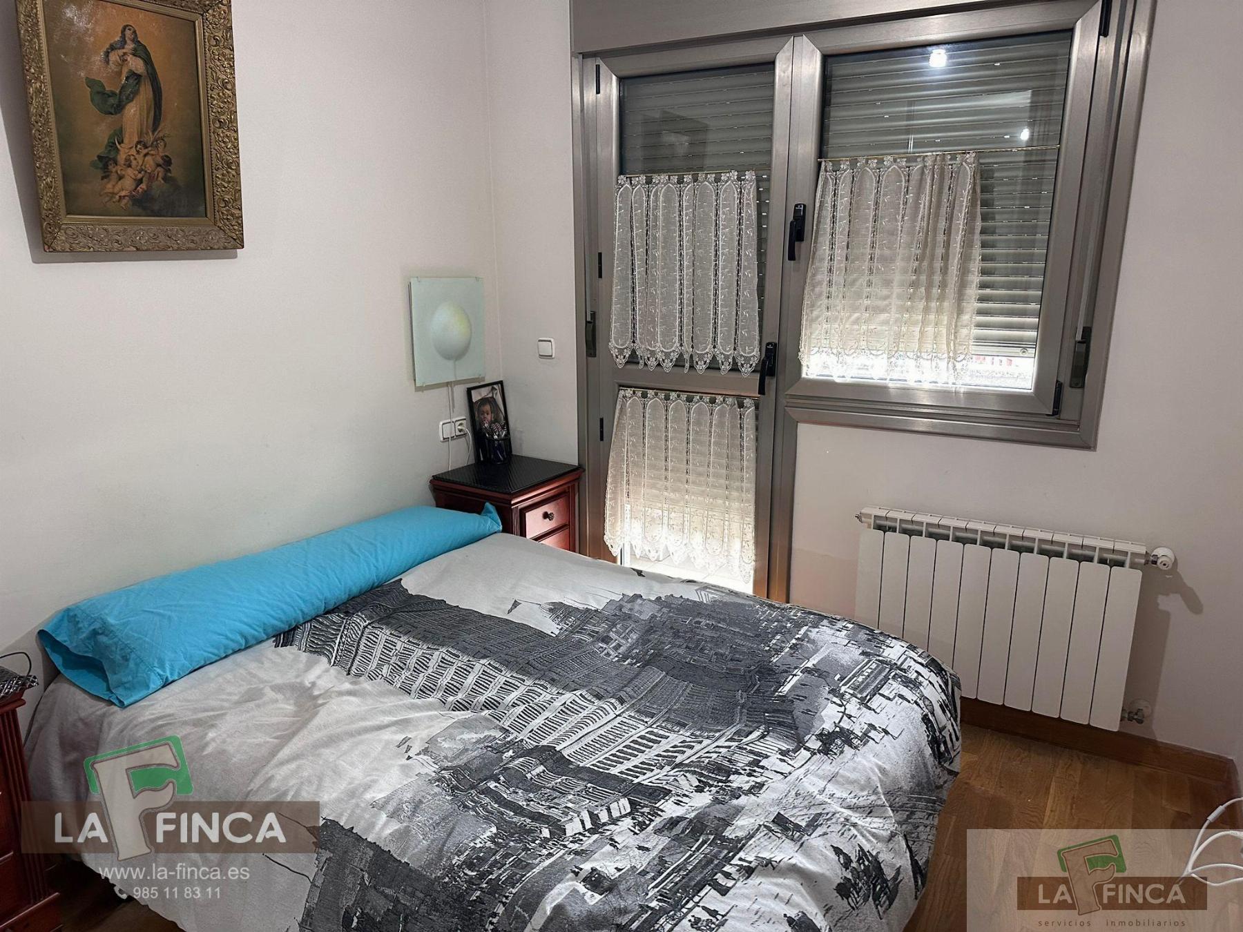 For sale of flat in Oviedo