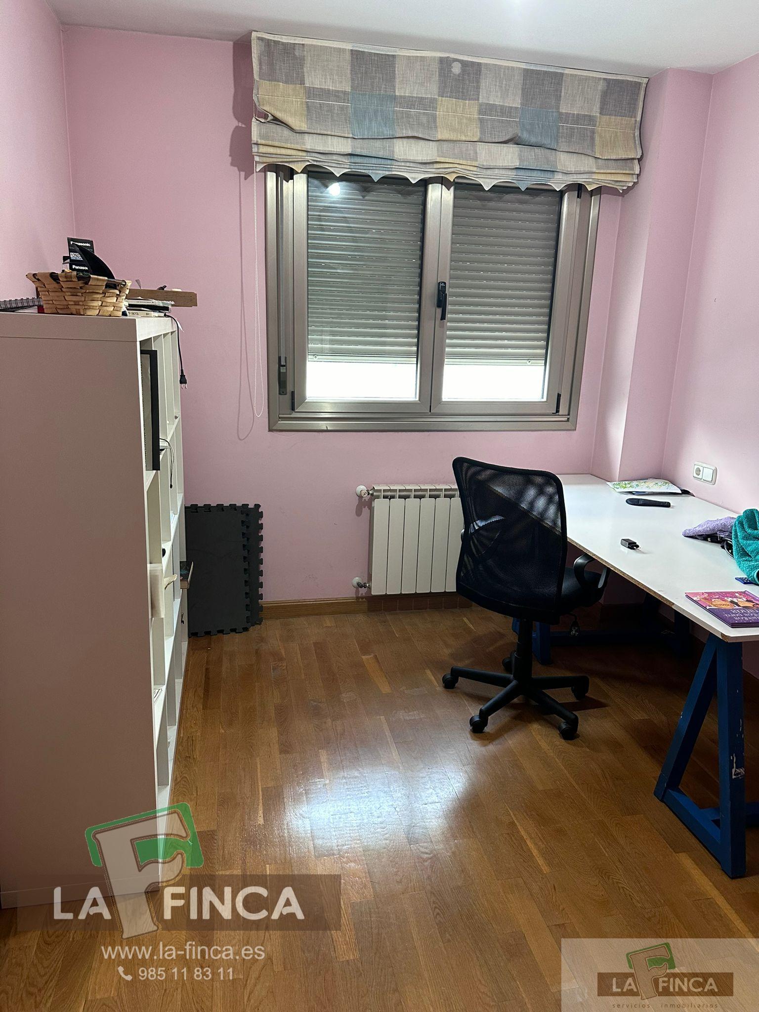 For sale of flat in Oviedo