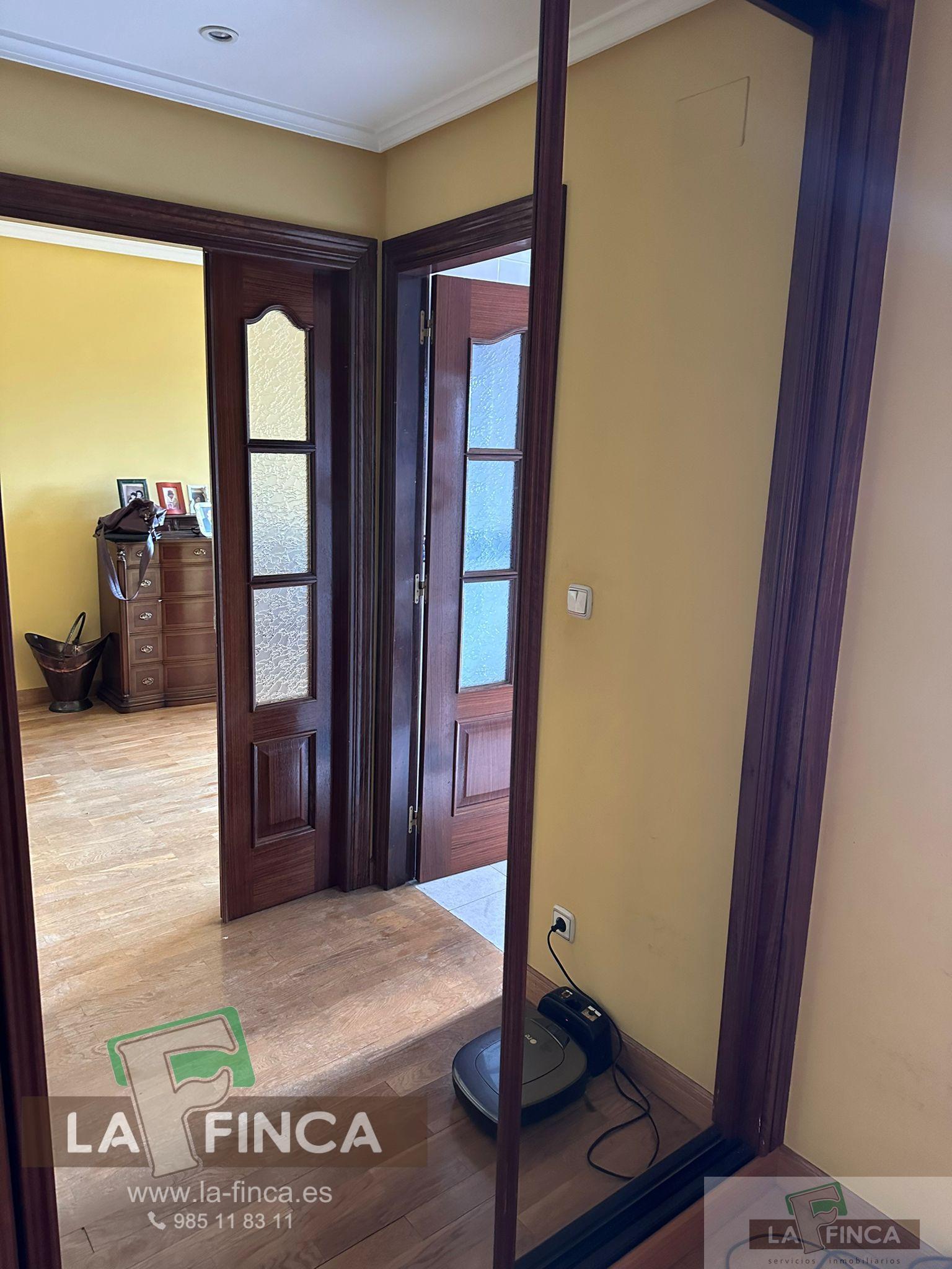For sale of flat in Oviedo