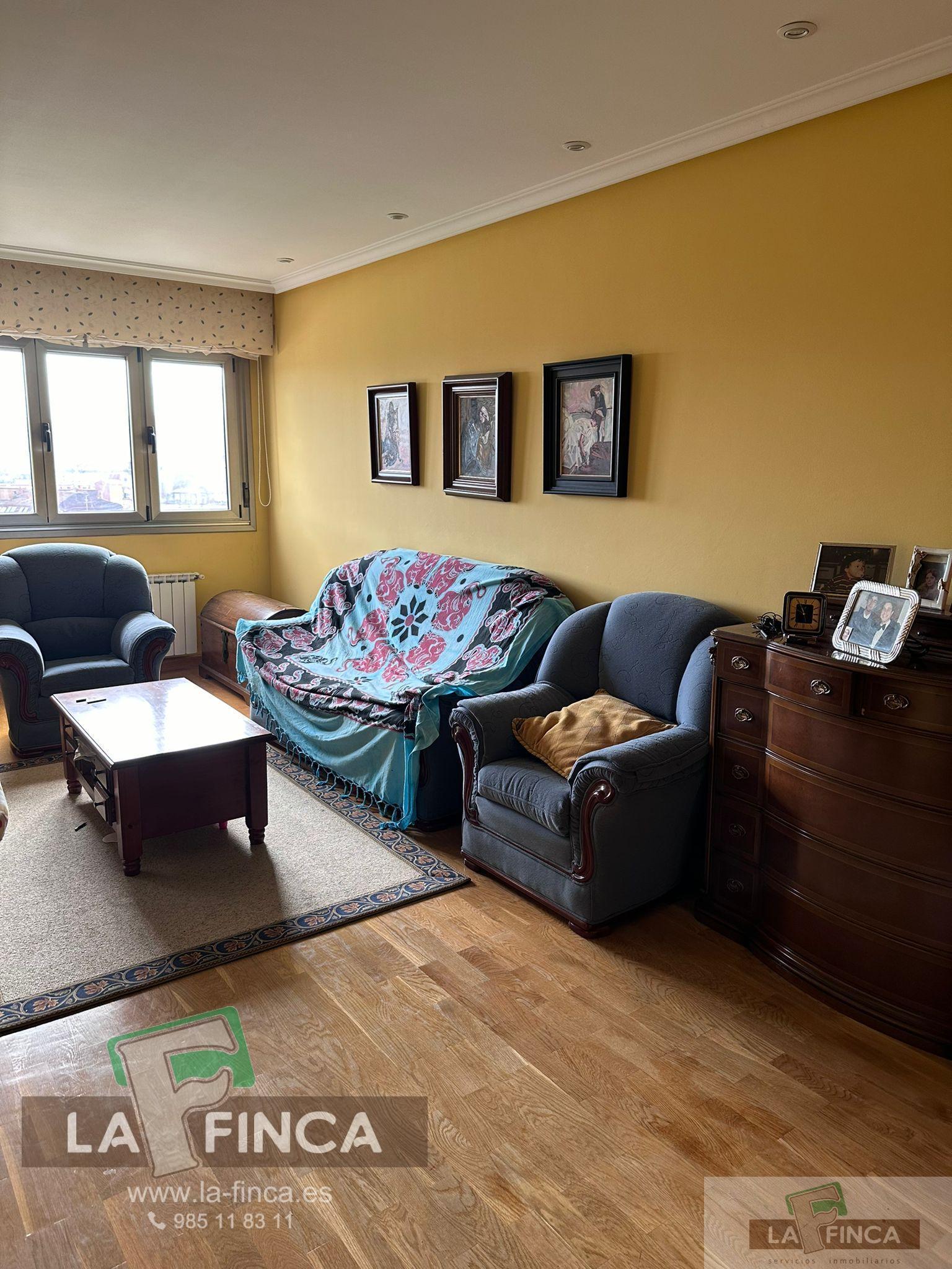 For sale of flat in Oviedo