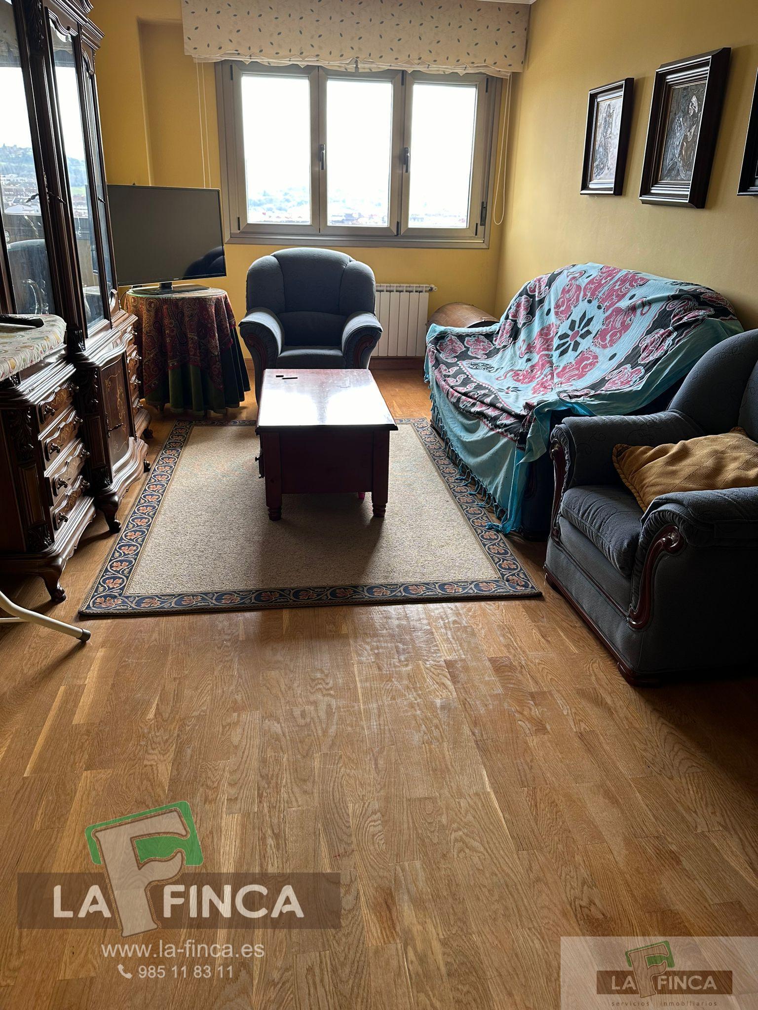 For sale of flat in Oviedo