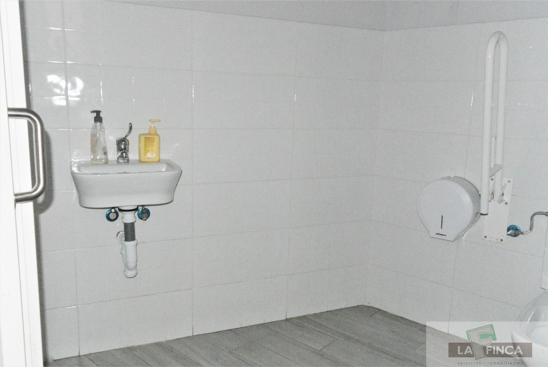 Alquiler de local comercial en Oviedo