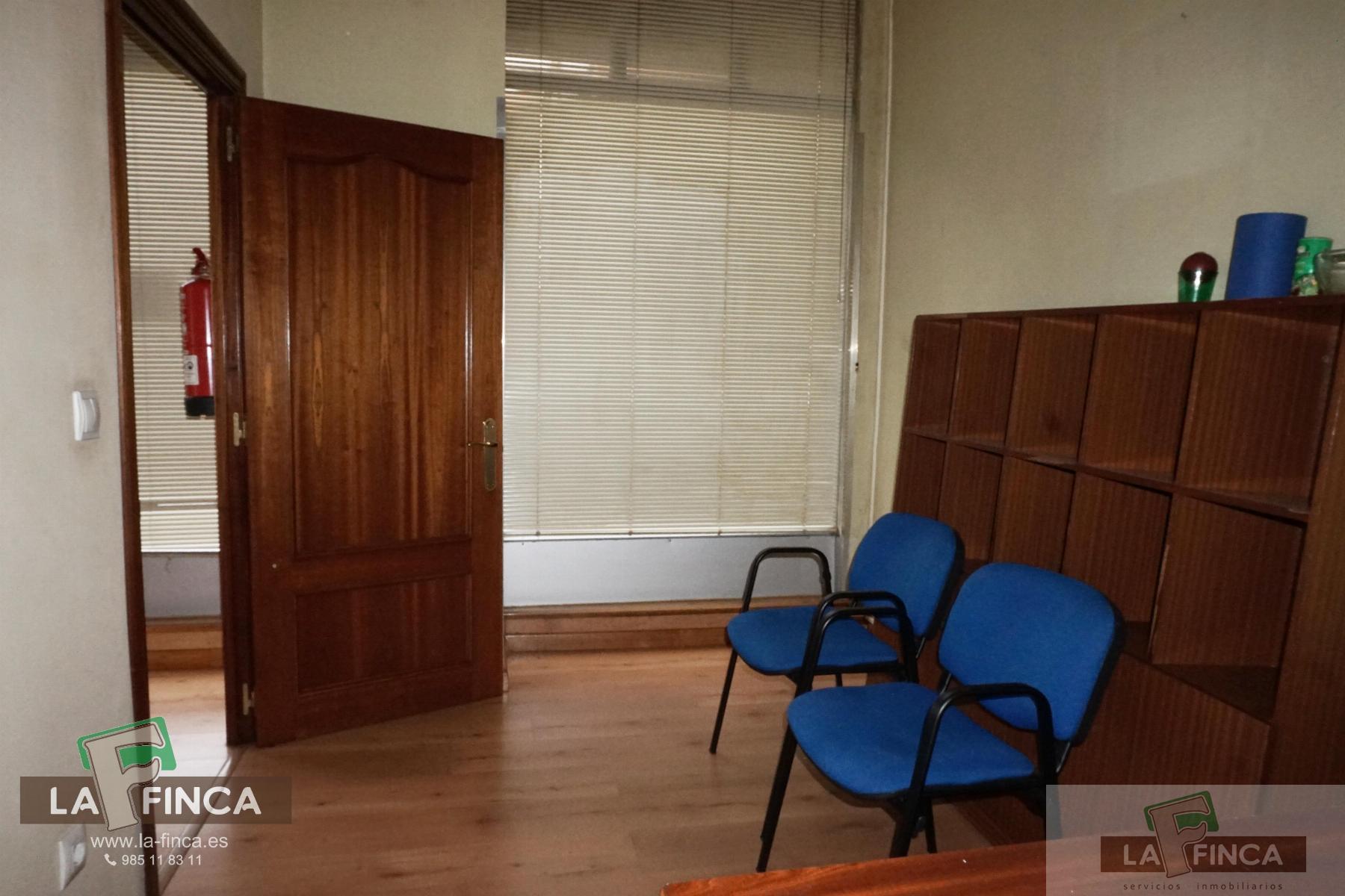 Venta de local comercial en Oviedo
