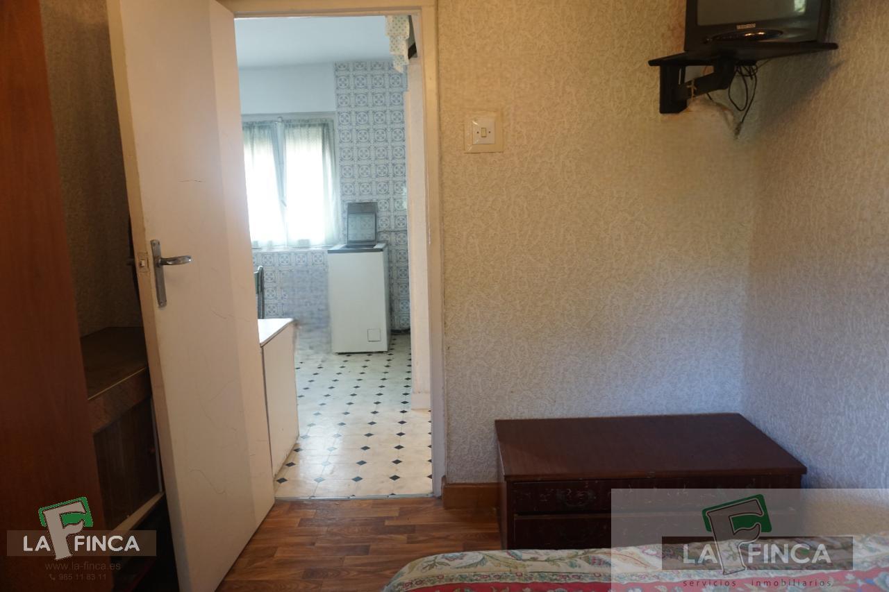 For sale of flat in Oviedo