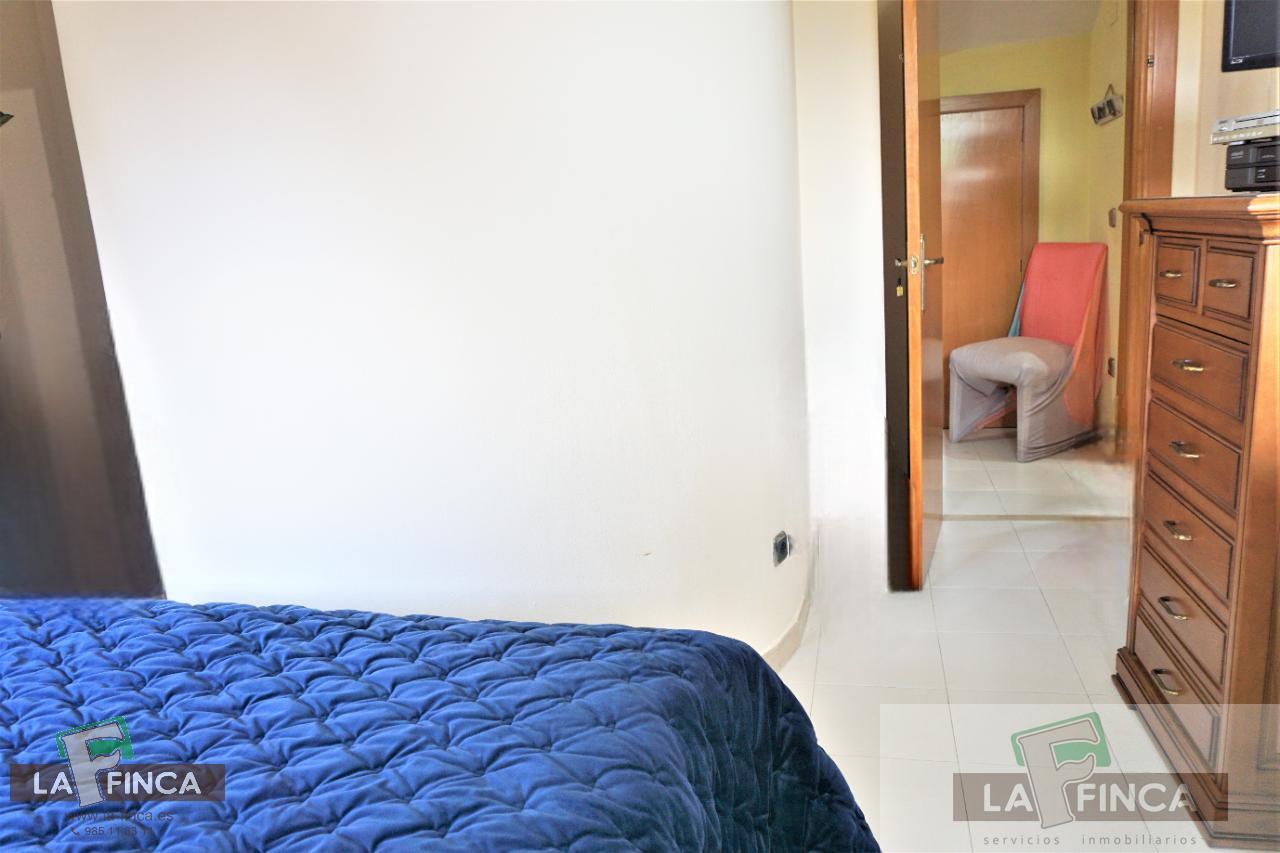 For sale of flat in Oviedo