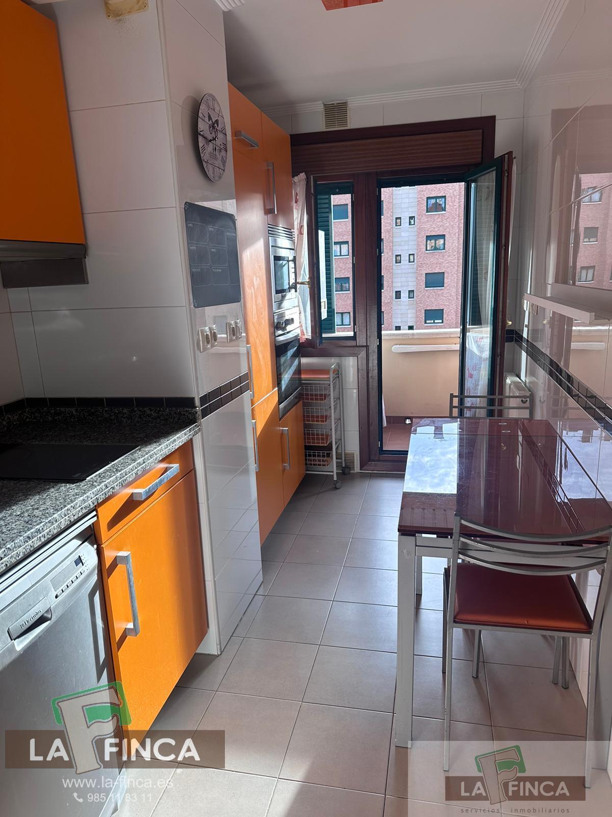 Venta de piso en Oviedo
