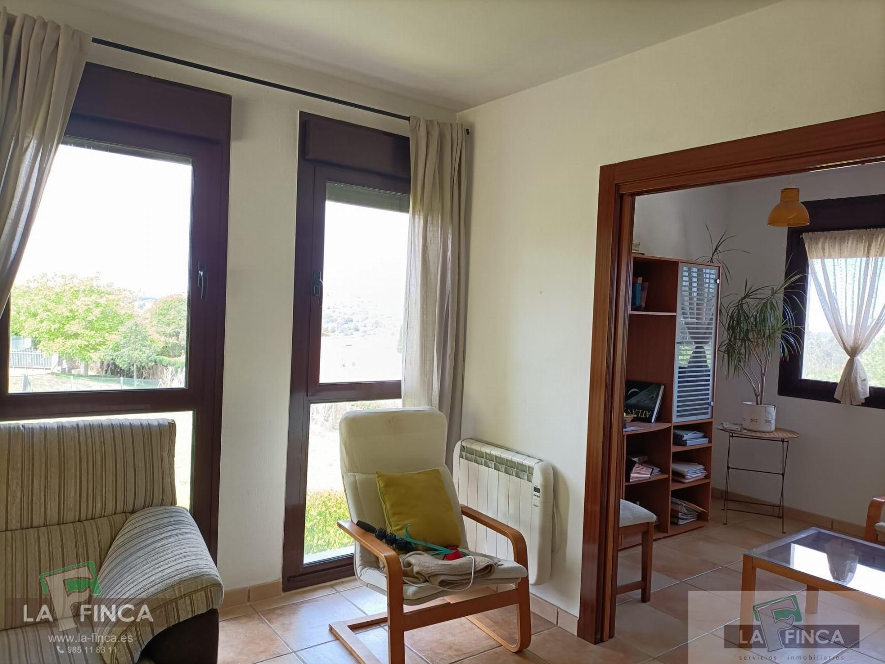 For sale of chalet in Oviedo
