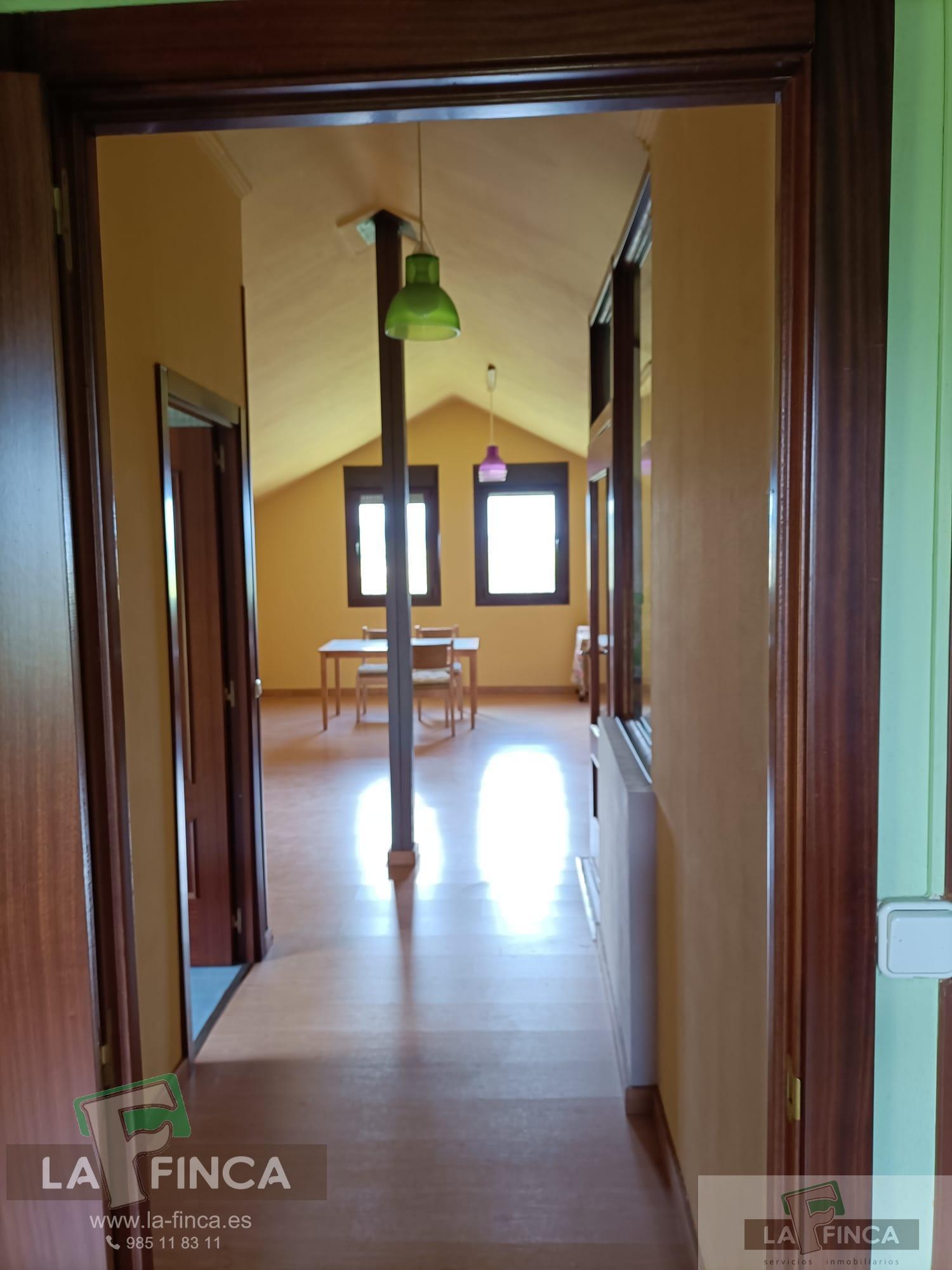 For sale of chalet in Oviedo