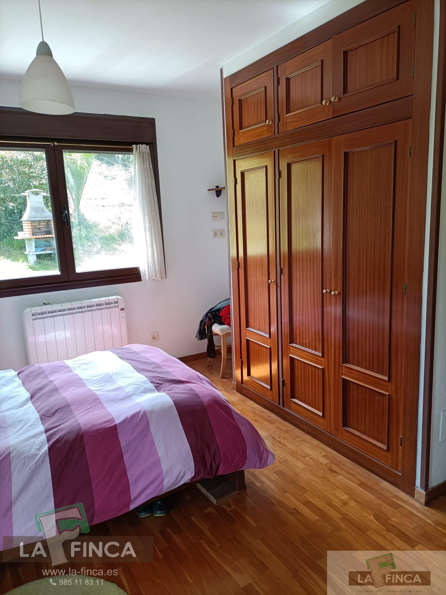 For sale of chalet in Oviedo