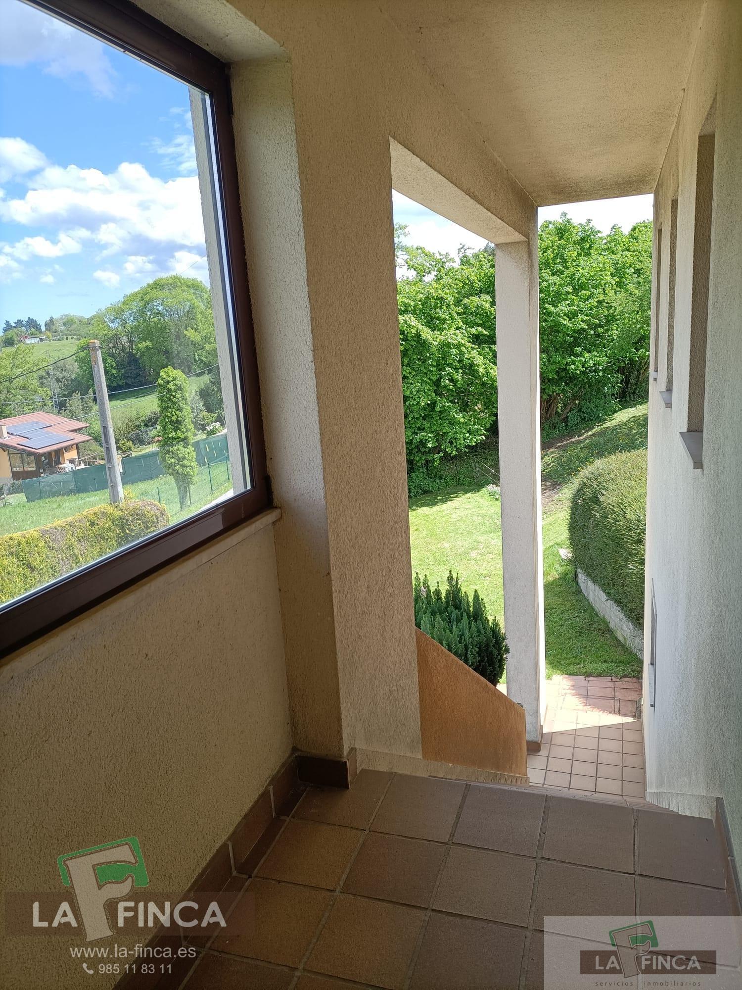 For sale of chalet in Oviedo