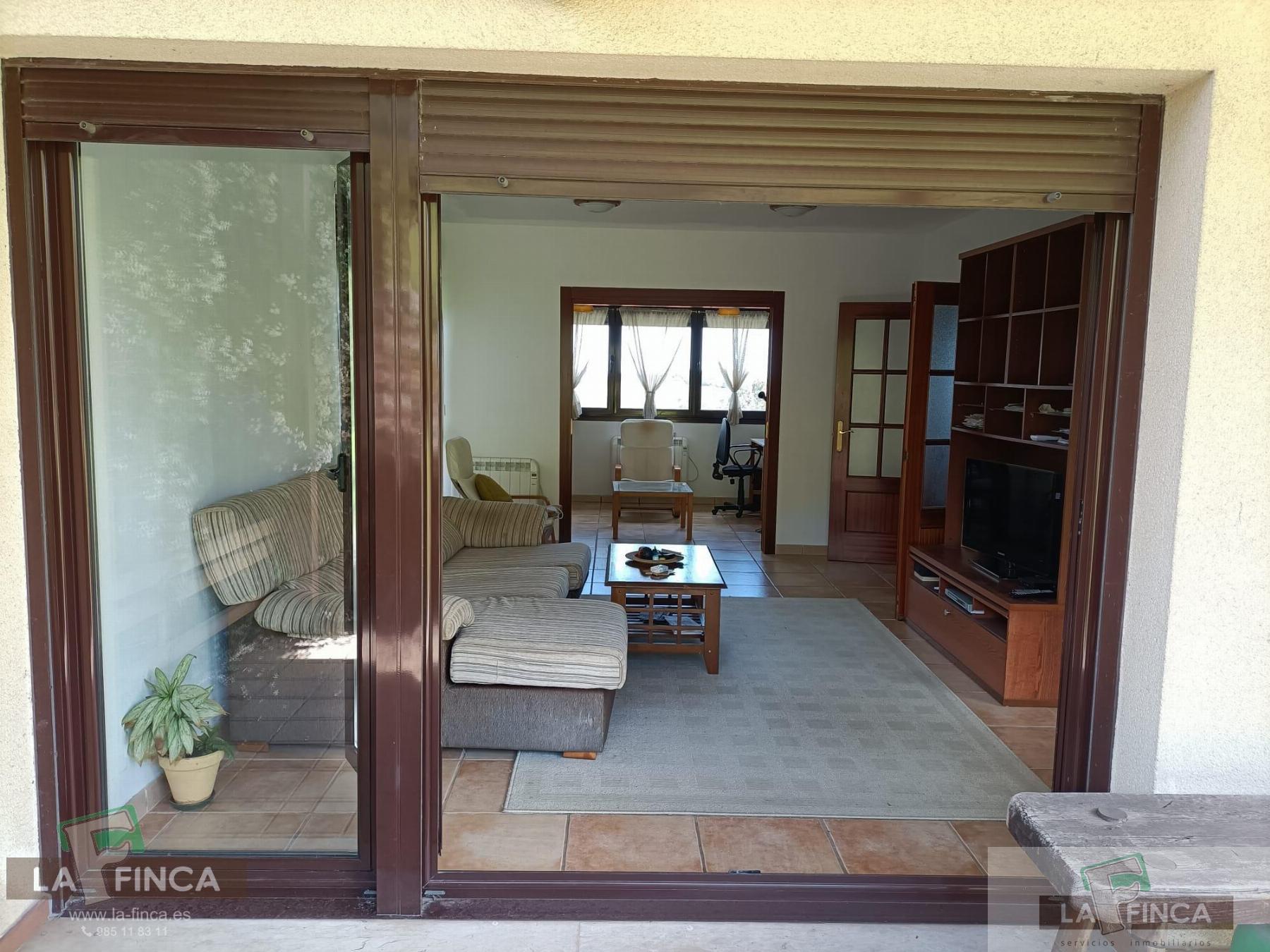 For sale of chalet in Oviedo