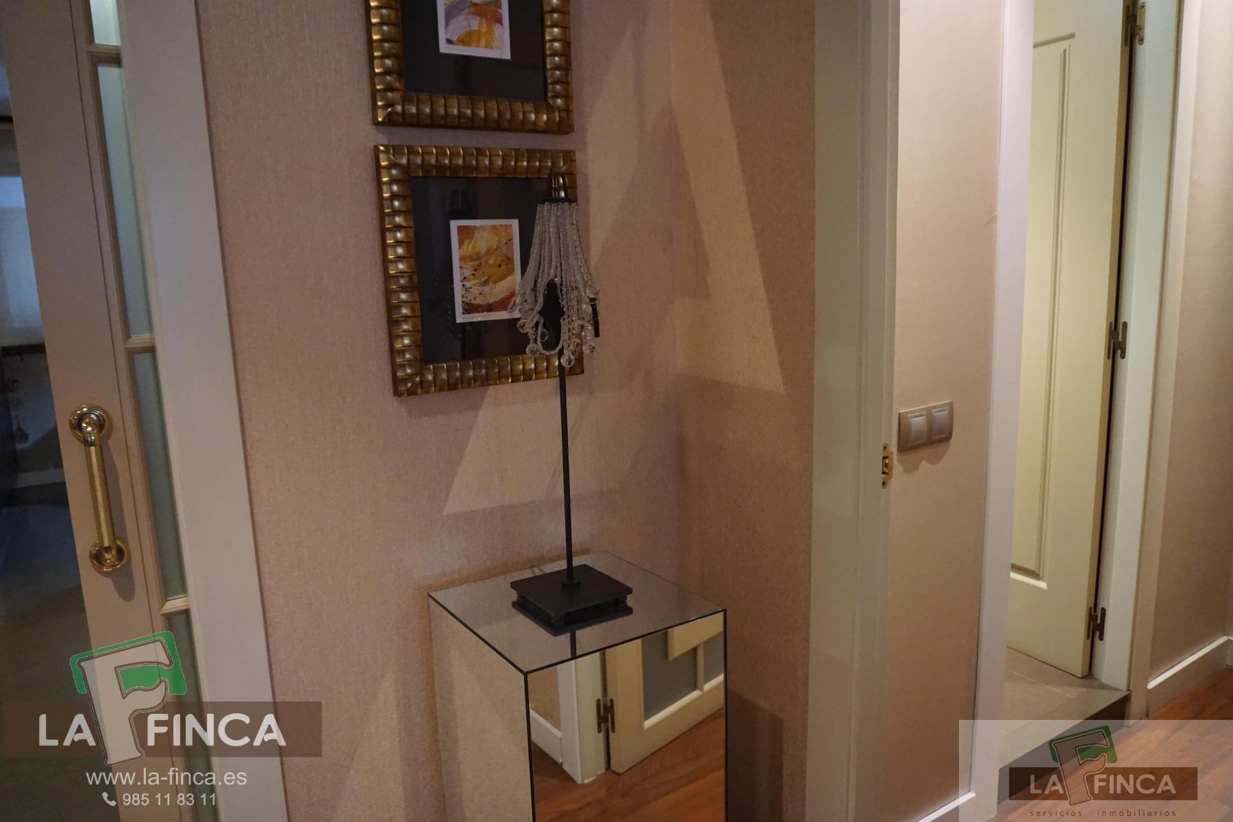 For sale of flat in Oviedo