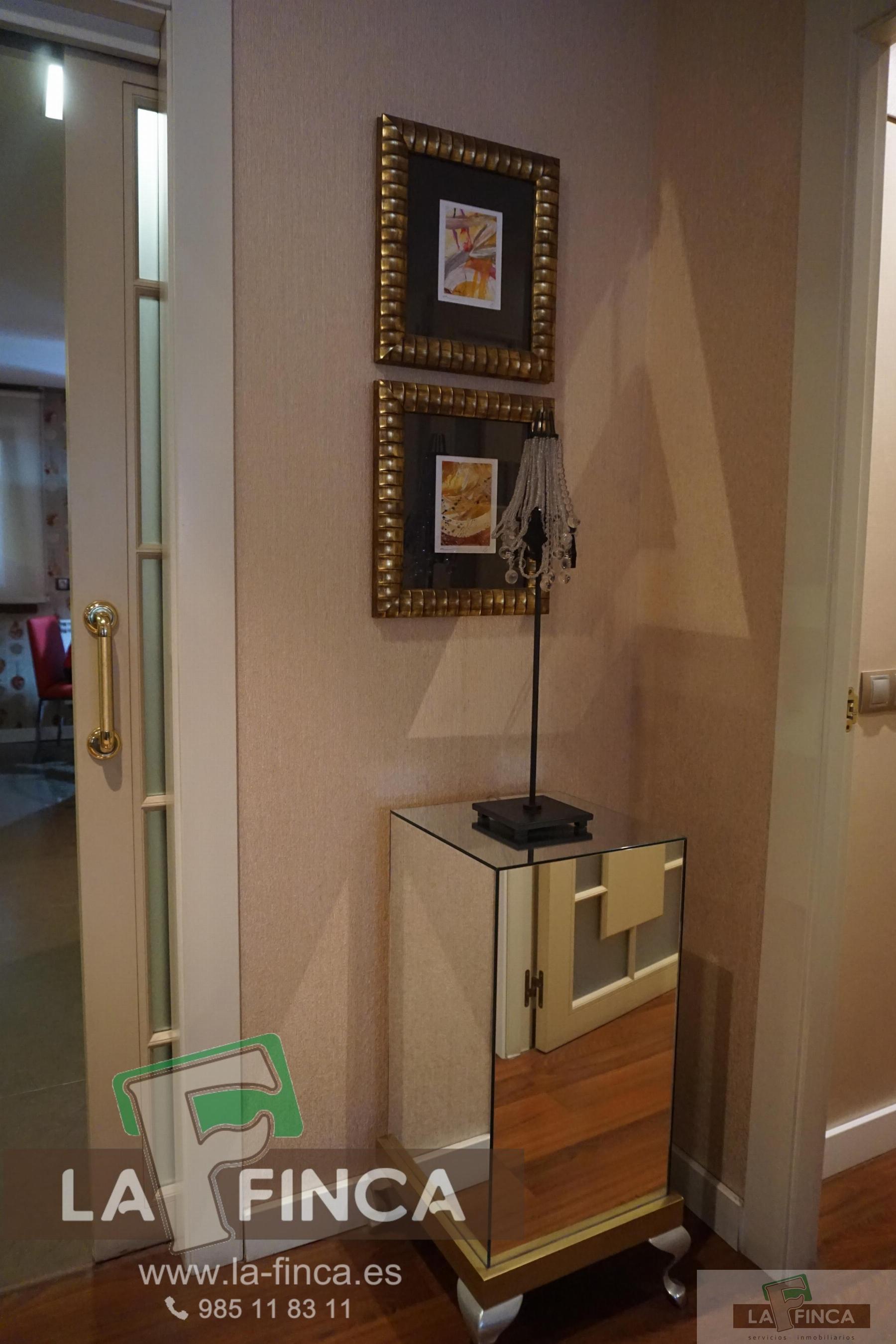 For sale of flat in Oviedo