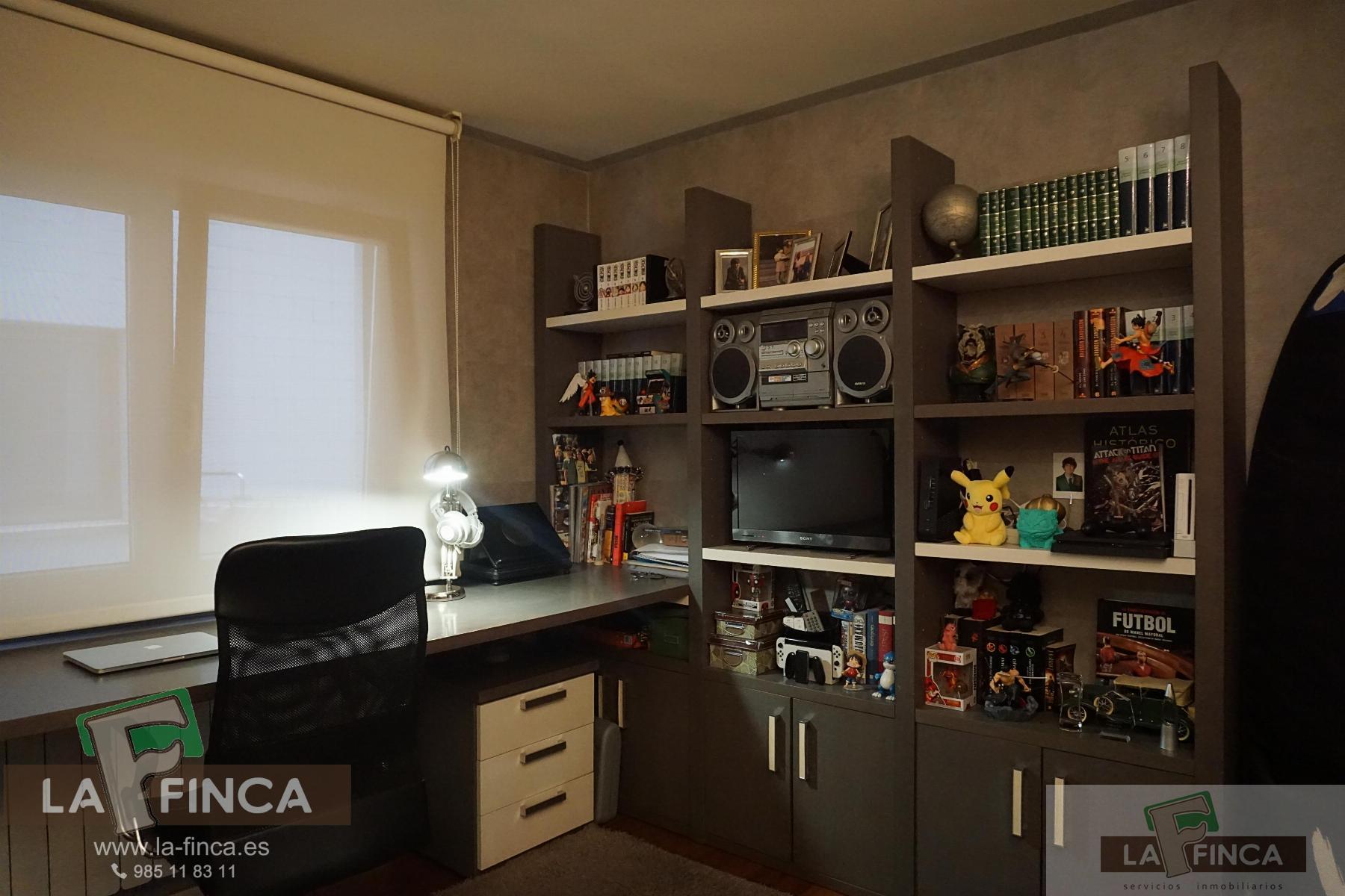 For sale of flat in Oviedo
