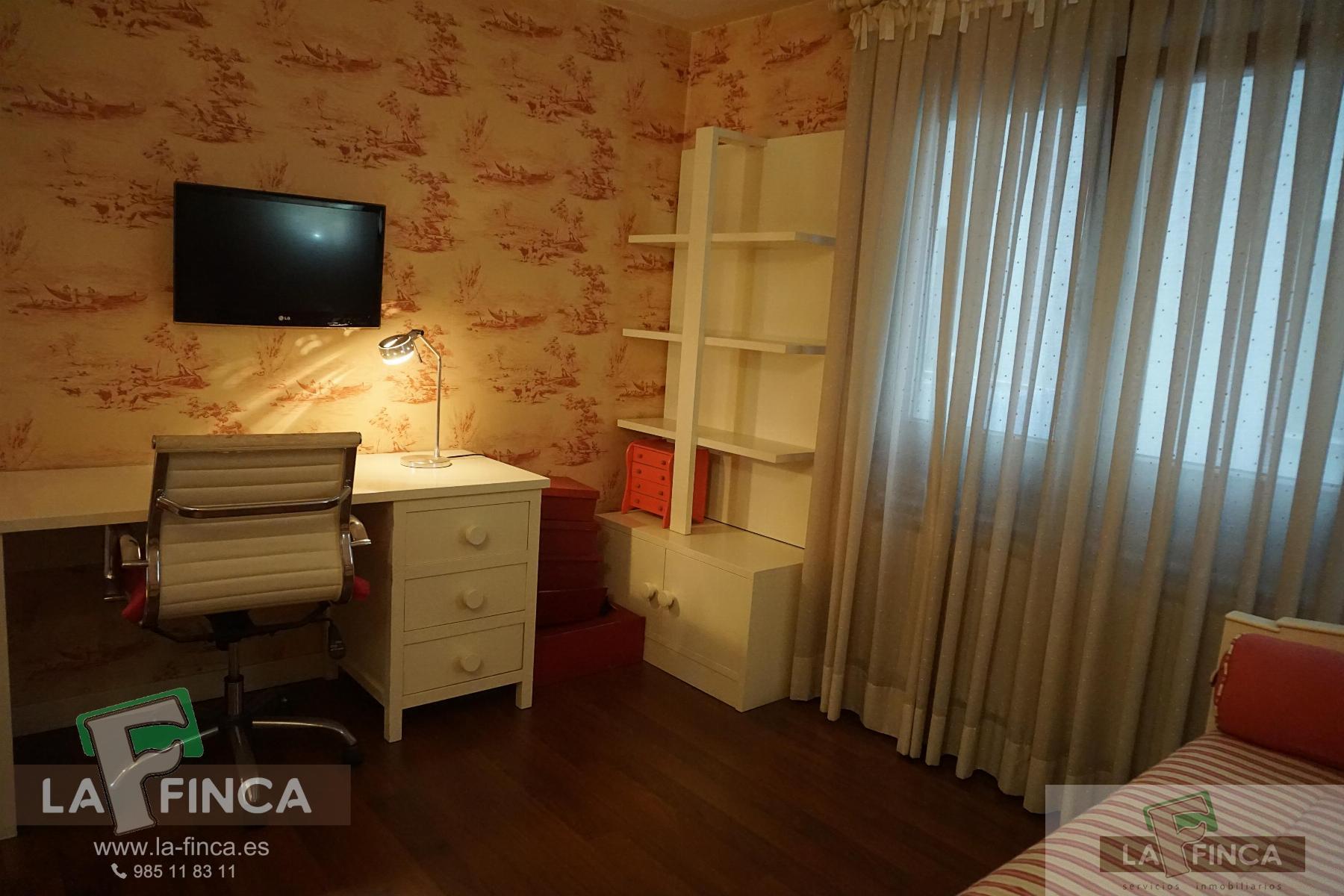 For sale of flat in Oviedo
