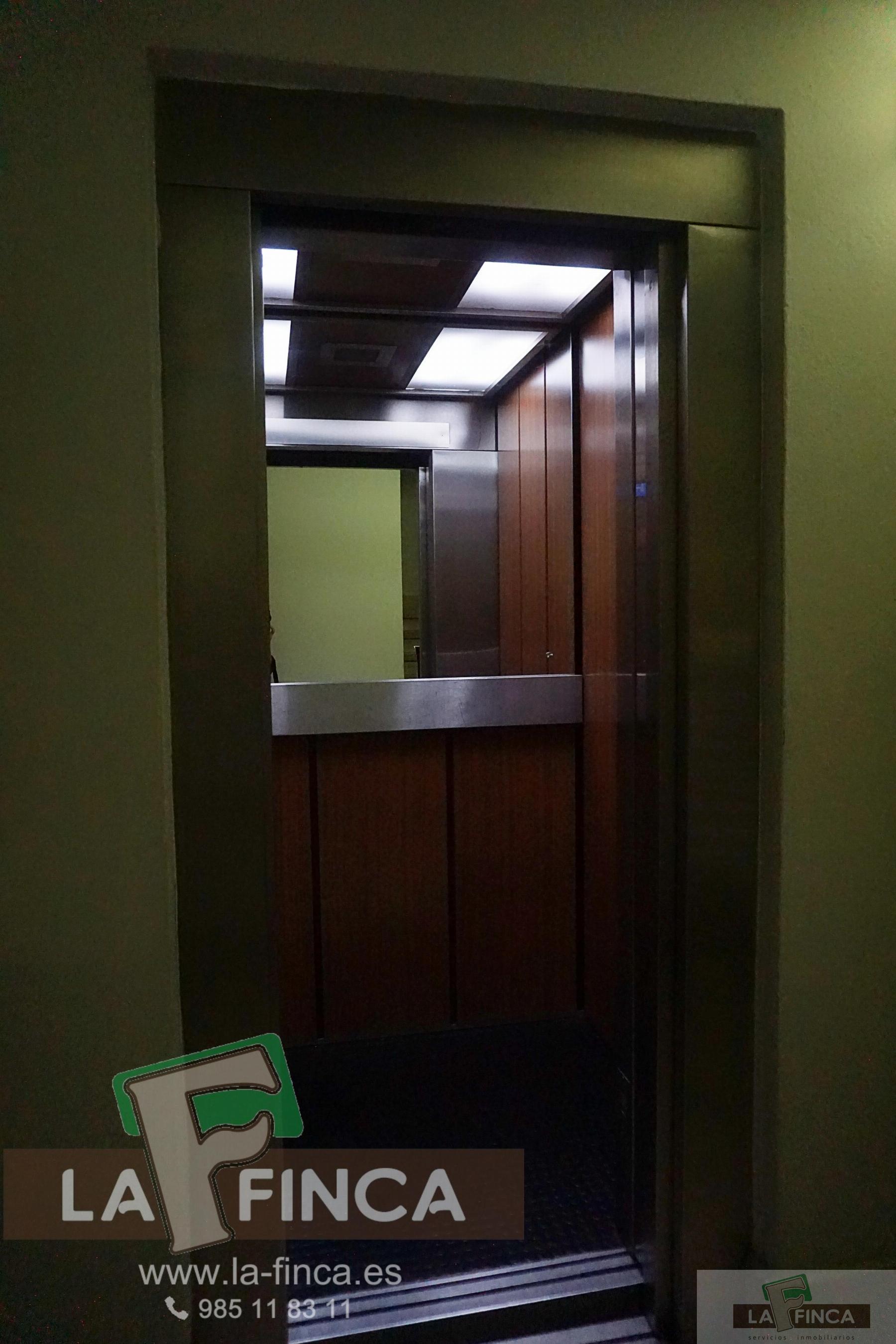 For sale of flat in Oviedo