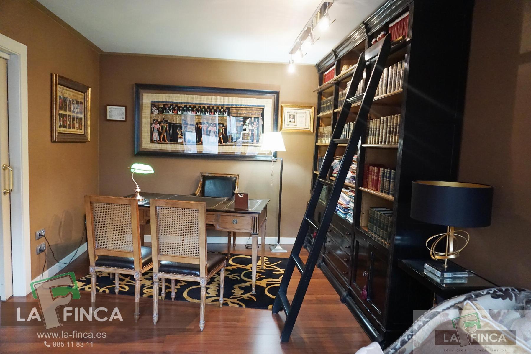 For sale of flat in Oviedo