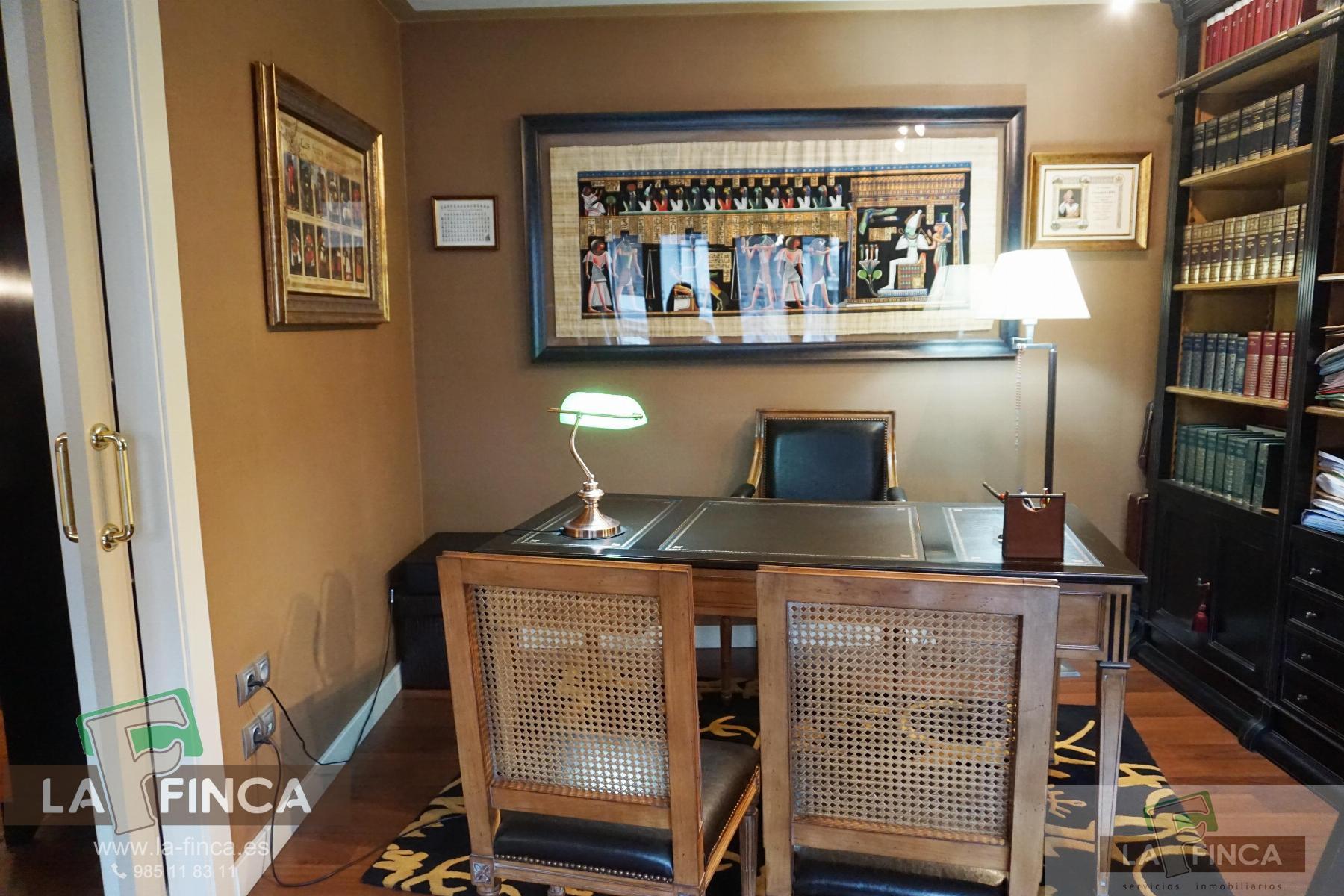 For sale of flat in Oviedo