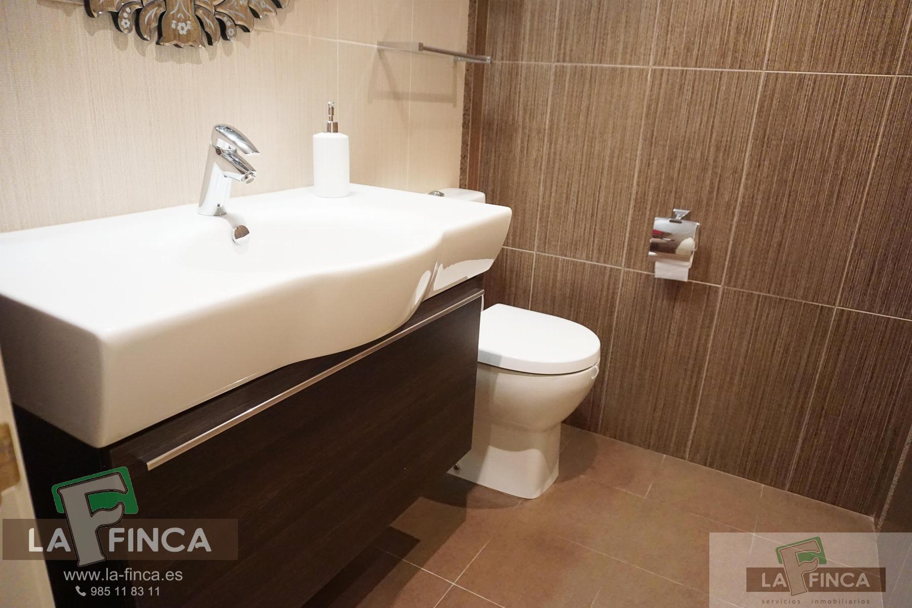 For sale of flat in Oviedo
