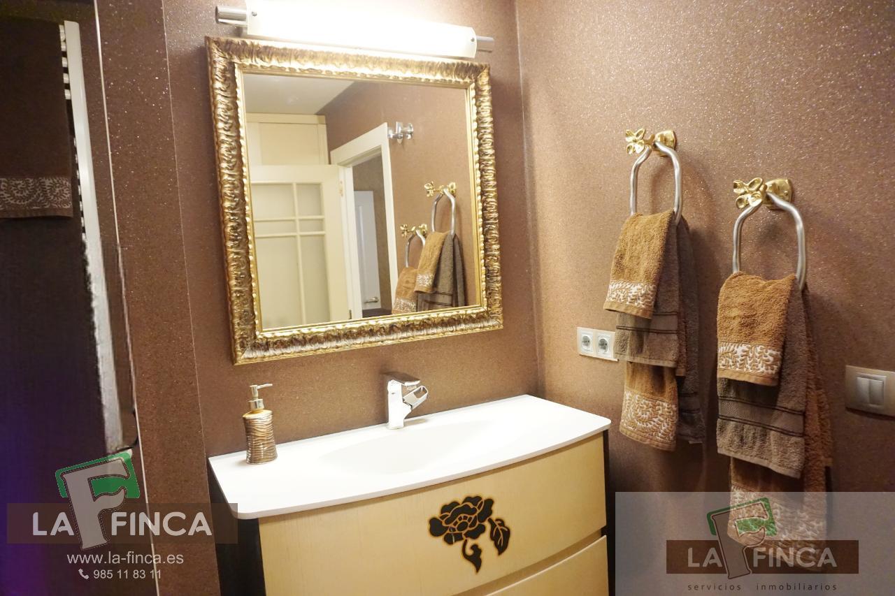 For sale of flat in Oviedo