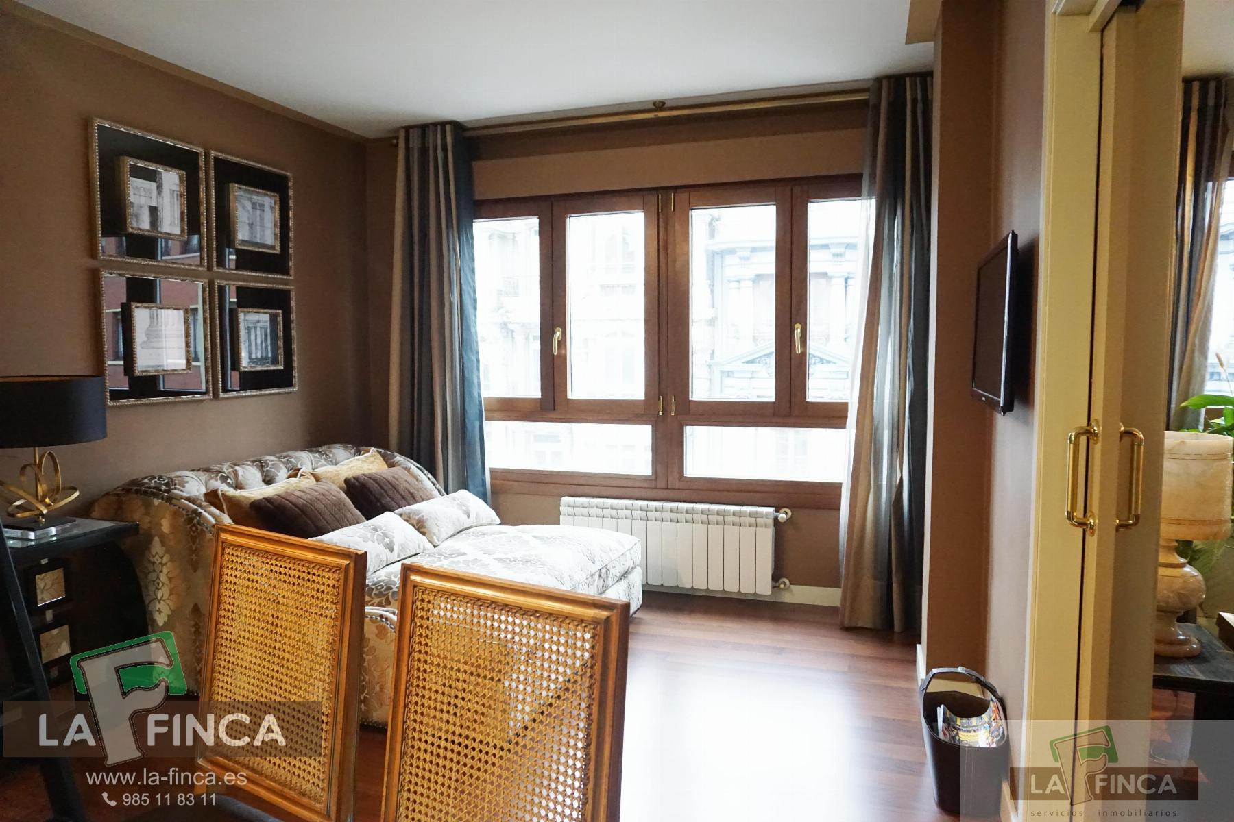 For sale of flat in Oviedo