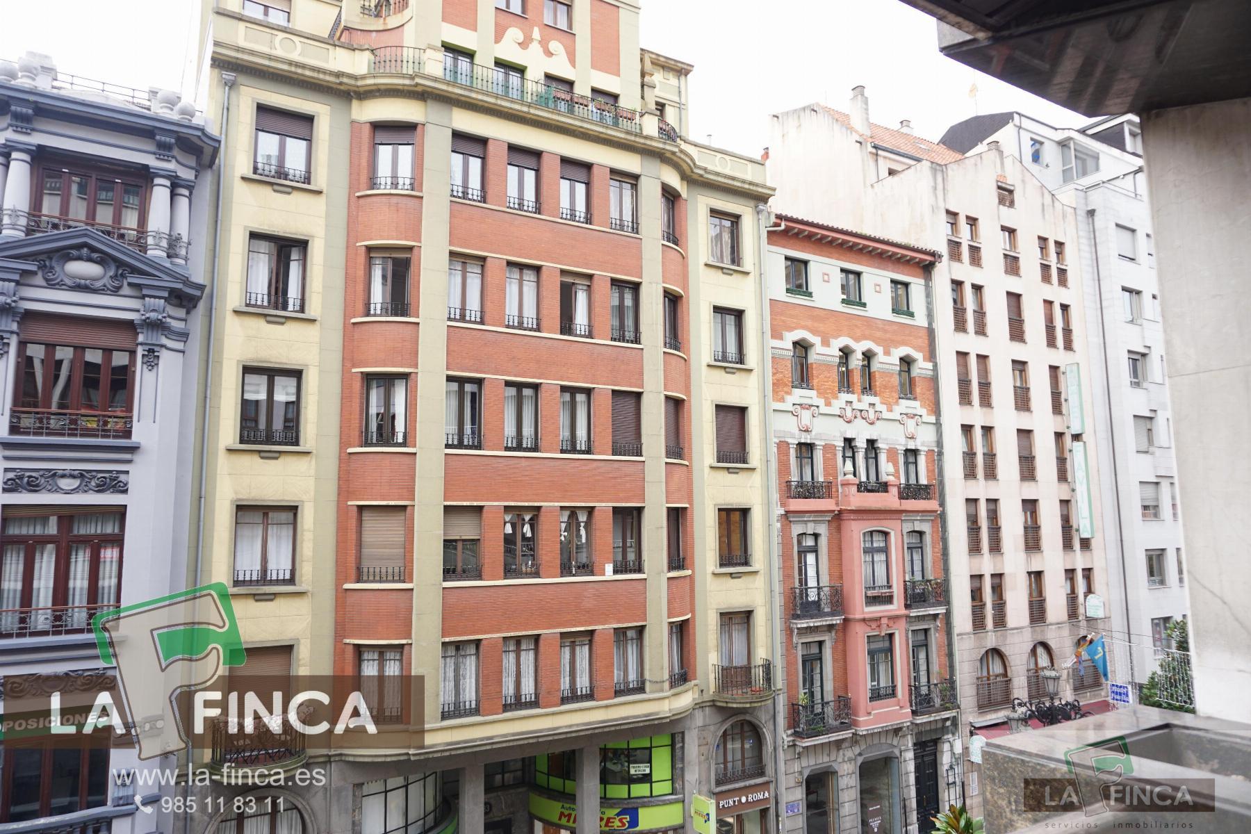 For sale of flat in Oviedo